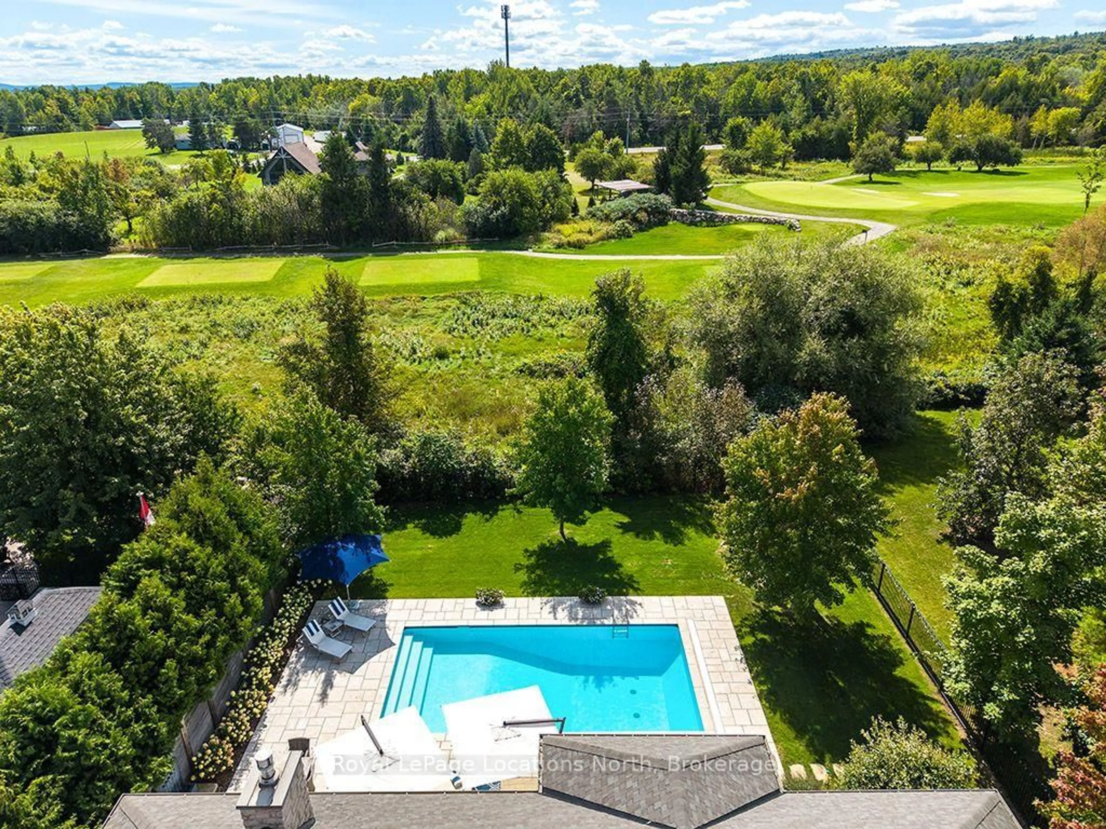 A pic from outside/outdoor area/front of a property/back of a property/a pic from drone, water/lake/river/ocean view for 150 Rankin's Cres, Blue Mountains Ontario N0H 2P0