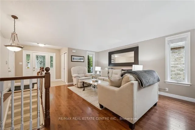 555 Killbear Crt, Waterloo 2
