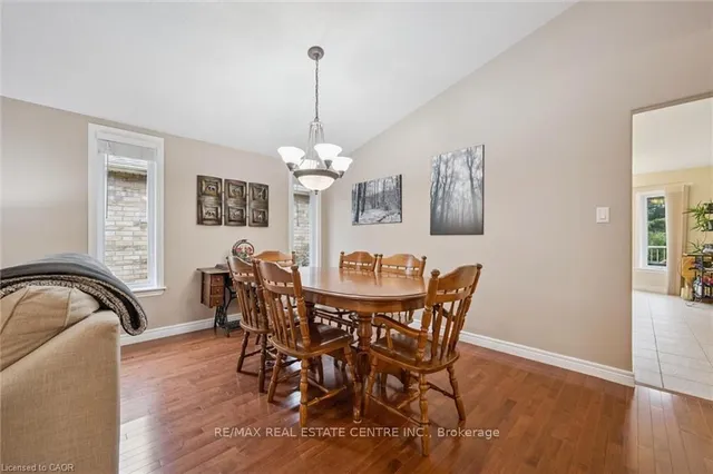 555 Killbear Crt, Waterloo 4