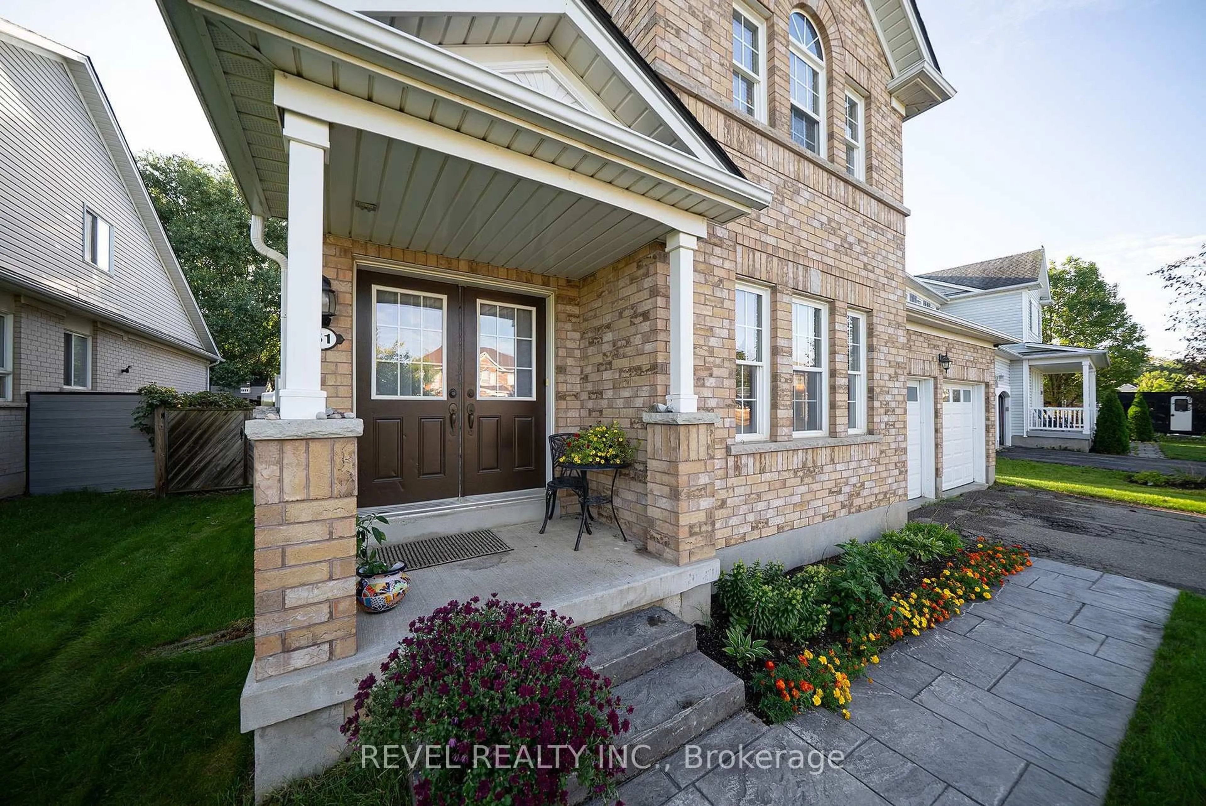 Home with brick exterior material, street for 51 Webb Ave, Brantford Ontario N3T 6S6