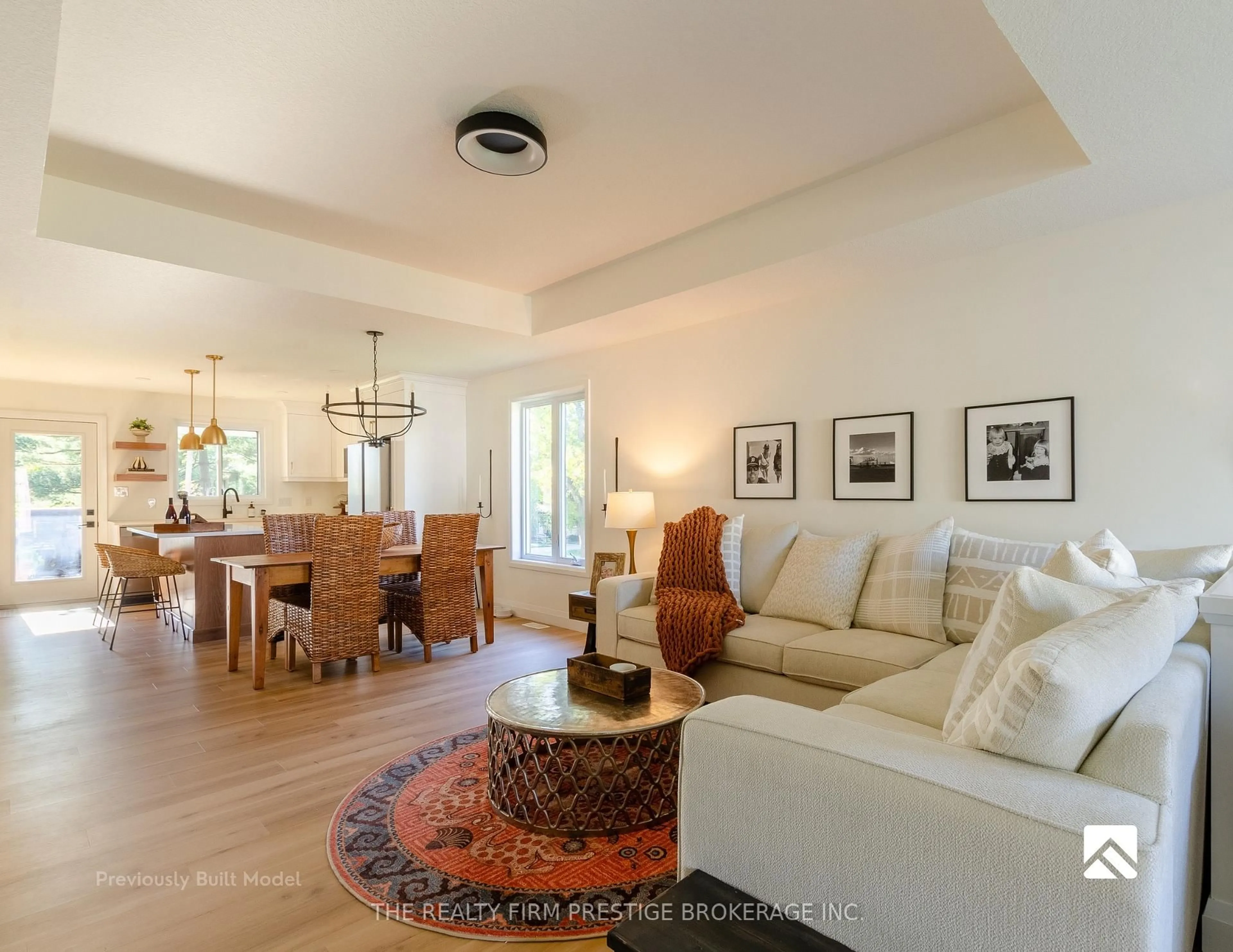 Living room with furniture, unknown for 32 Broadway Ave, Chatham-Kent Ontario N0P 2C0