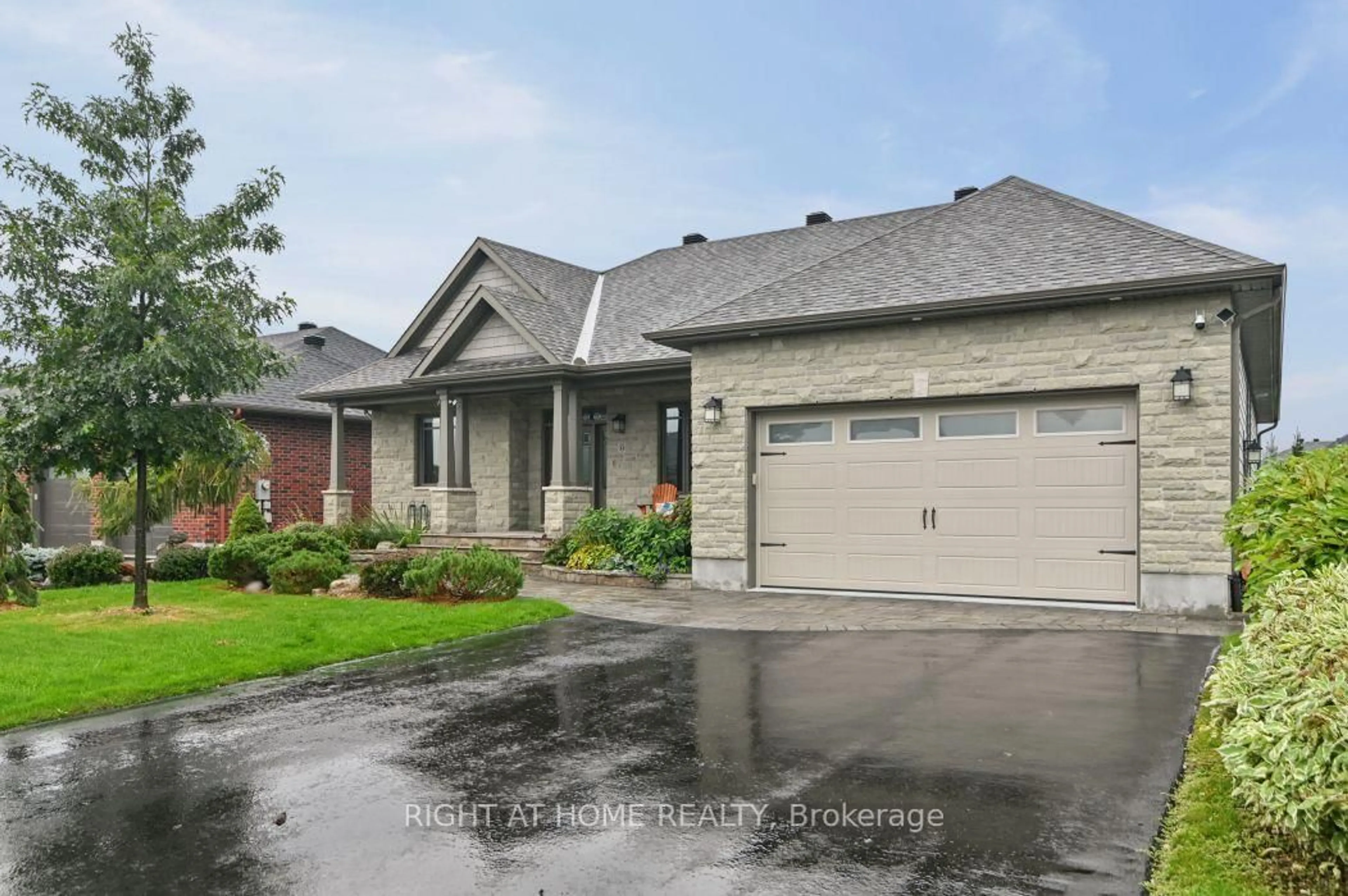 Home with brick exterior material, street for 53 Bald Eagle Cres, Richmond Ontario K0A 2Z0