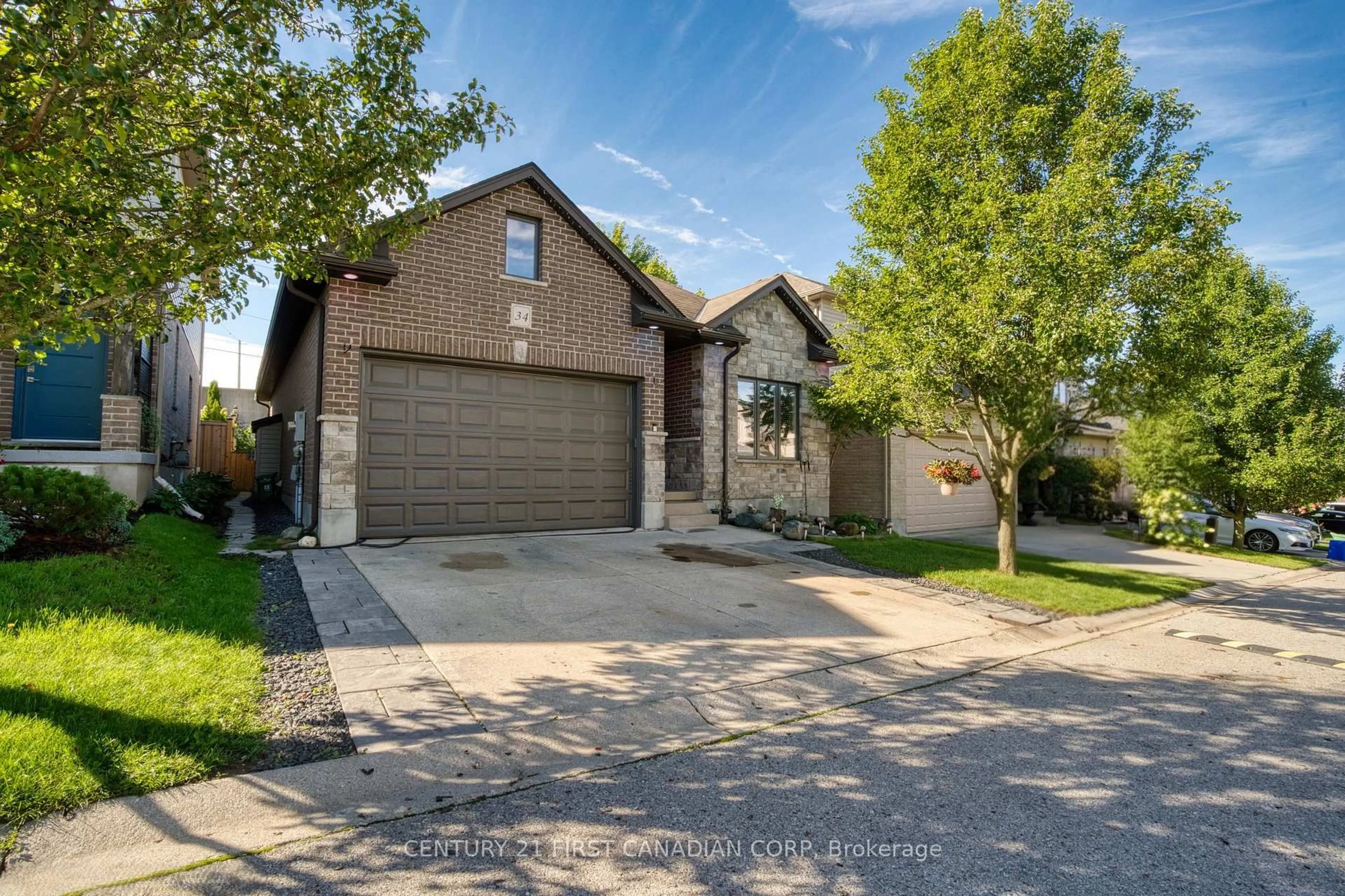 Home with brick exterior material, street for 777 Apricot Dr #34, London South Ontario N6K 5B3