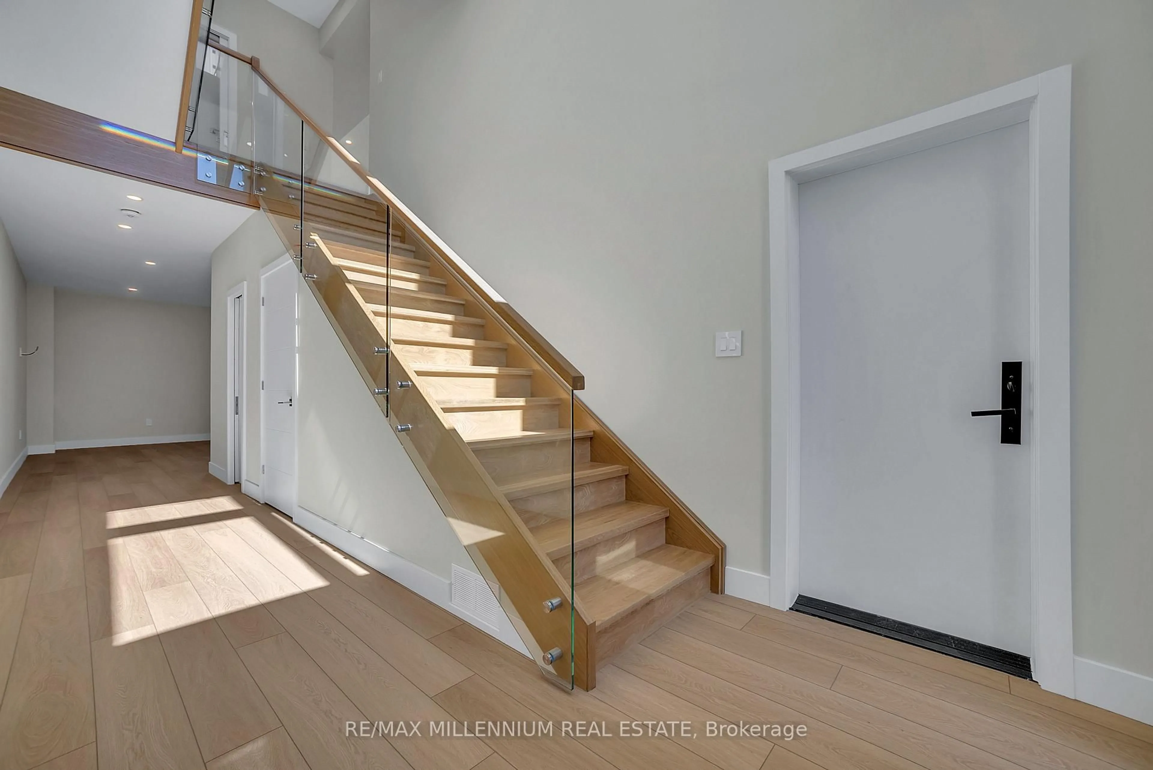 Stairs for 37 Front St, Trent Hills Ontario K0L 1Y0