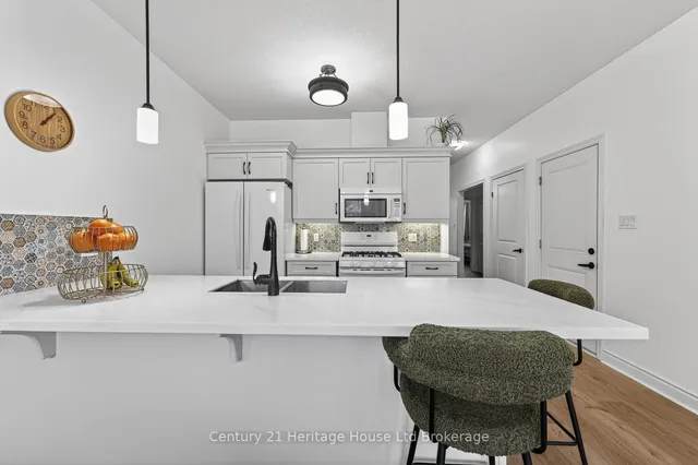 111 King St #9, Ingersoll 5