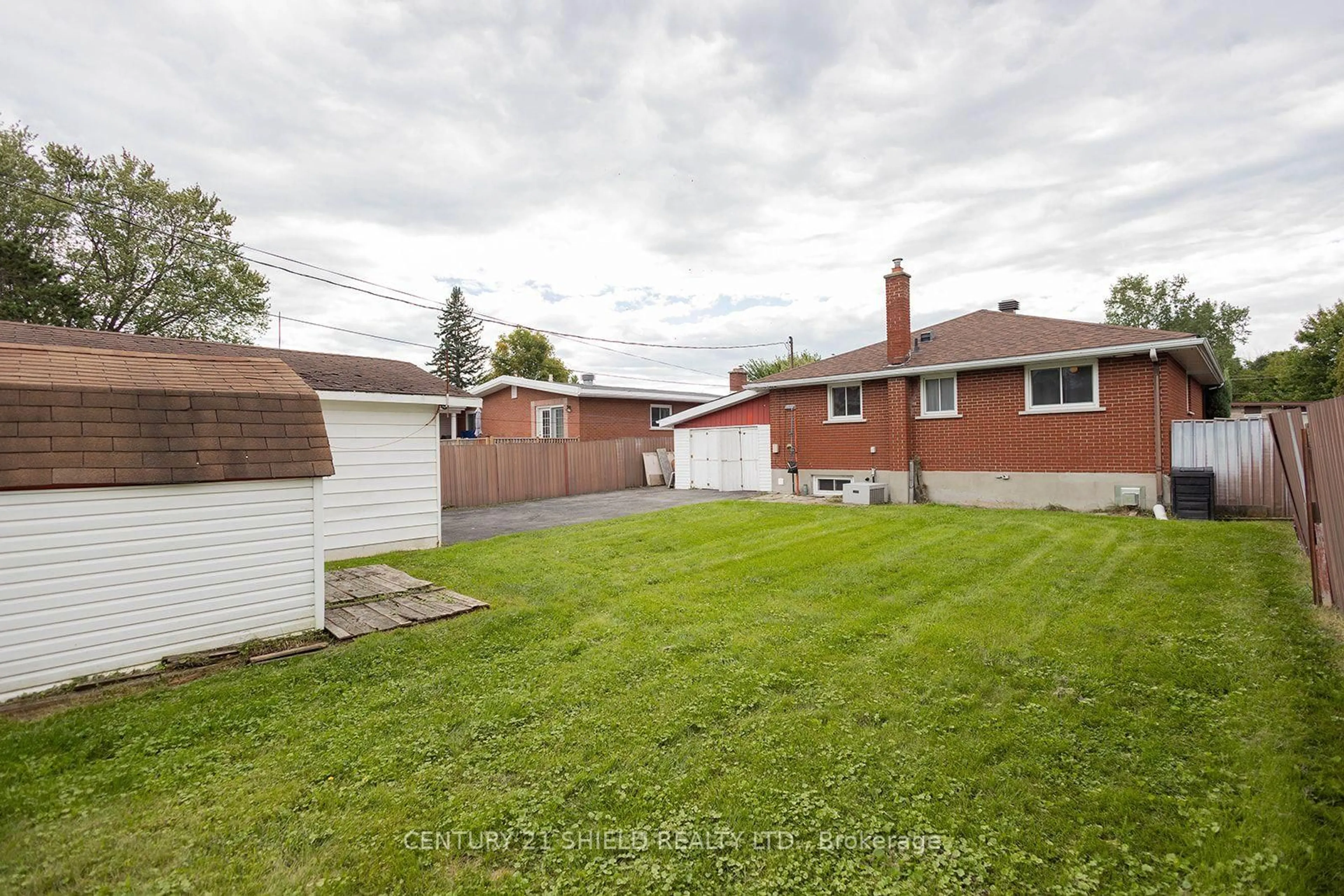 Unknown for 430 Anderson Dr, Cornwall Ontario K6H 5N3