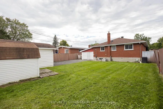 430 Anderson Dr, Cornwall 3