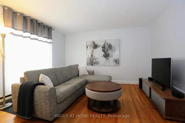 323 Levis Ave, Ottawa 2