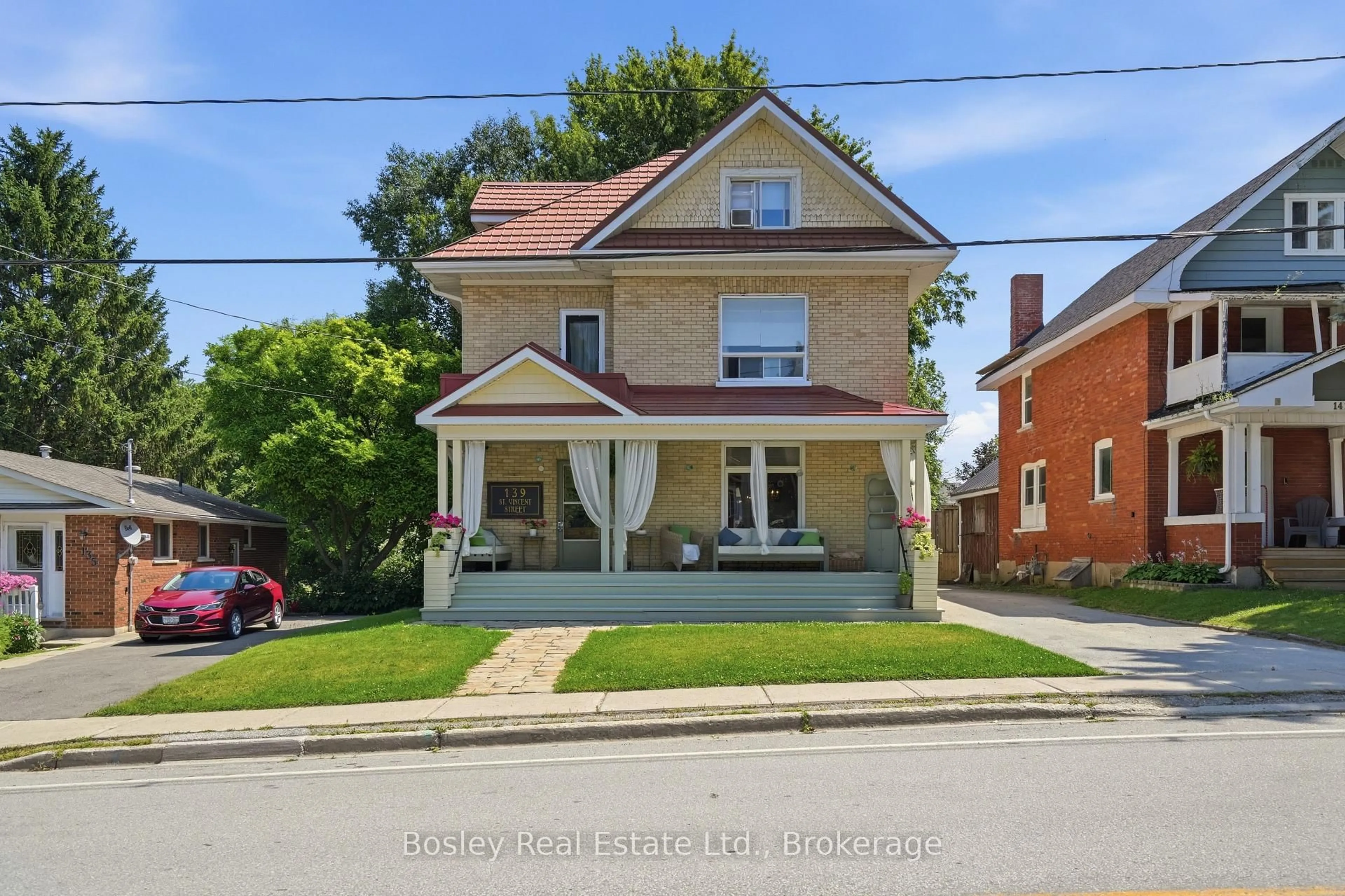 Home with brick exterior material, street for 139 St Vincent St, Meaford Ontario N4L 1C1