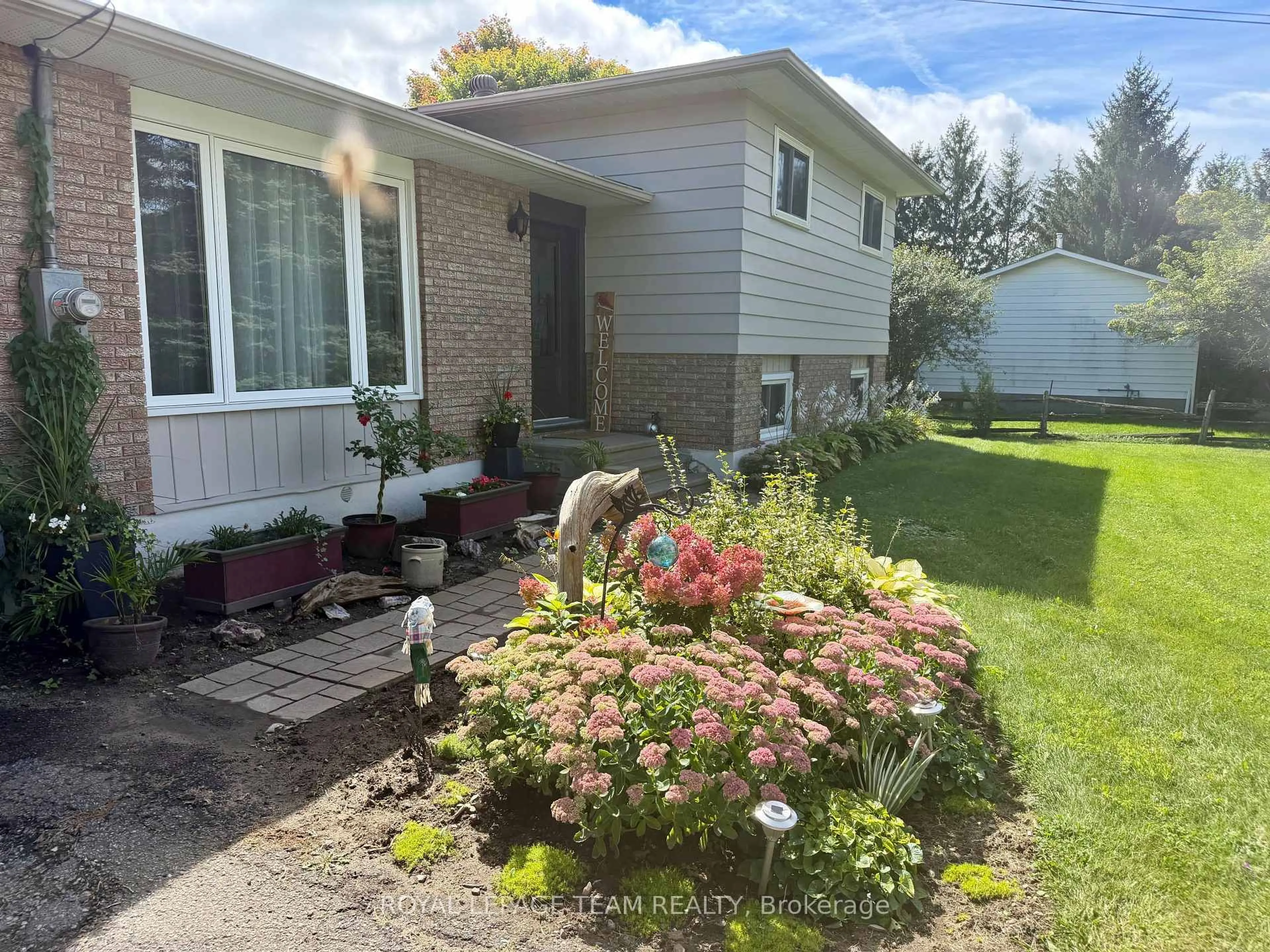 Unknown for 670 Van Buren St, North Grenville Ontario K0G 1J0