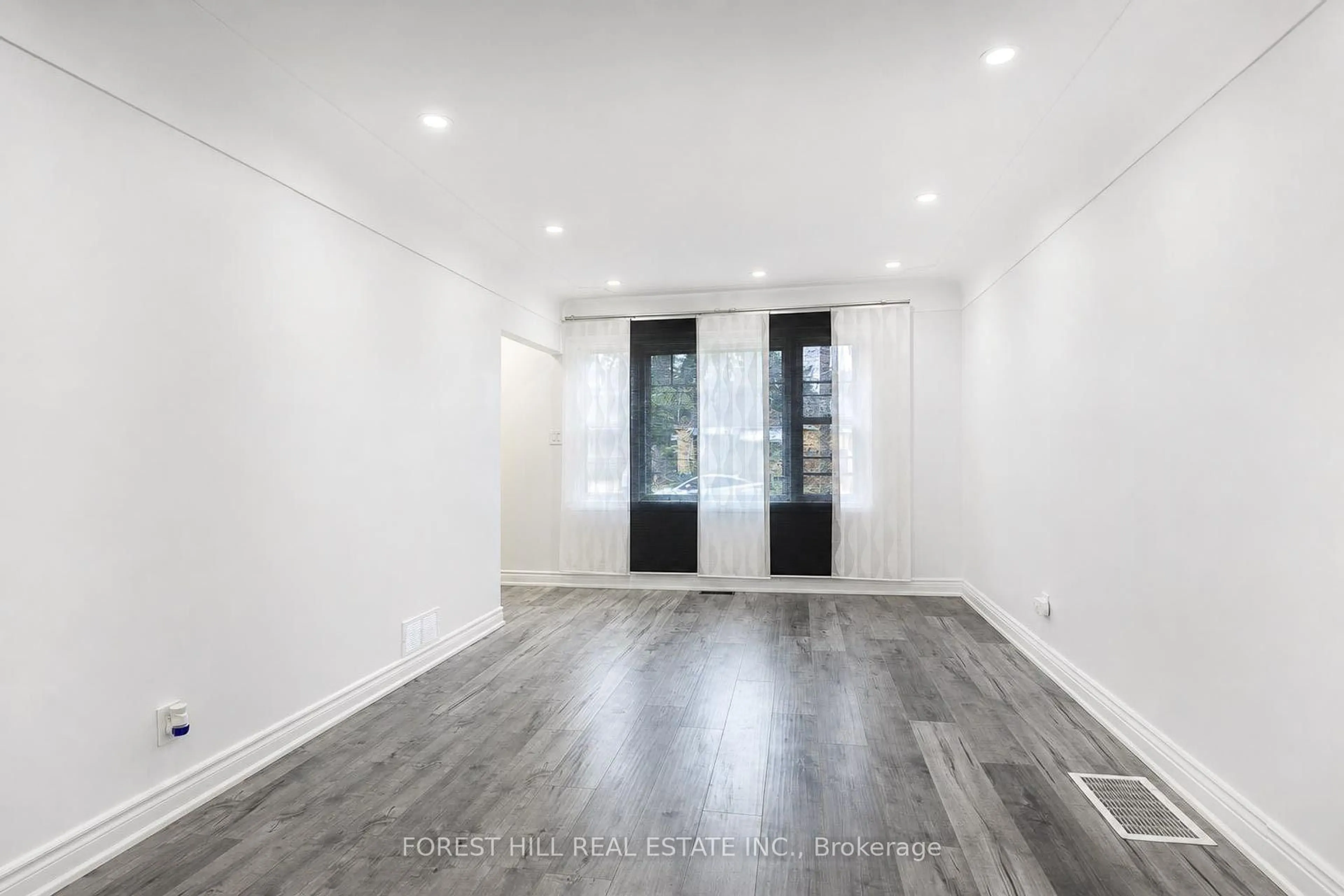 Unknown for 29 Thorndale St, Hamilton Ontario L8S 3A7