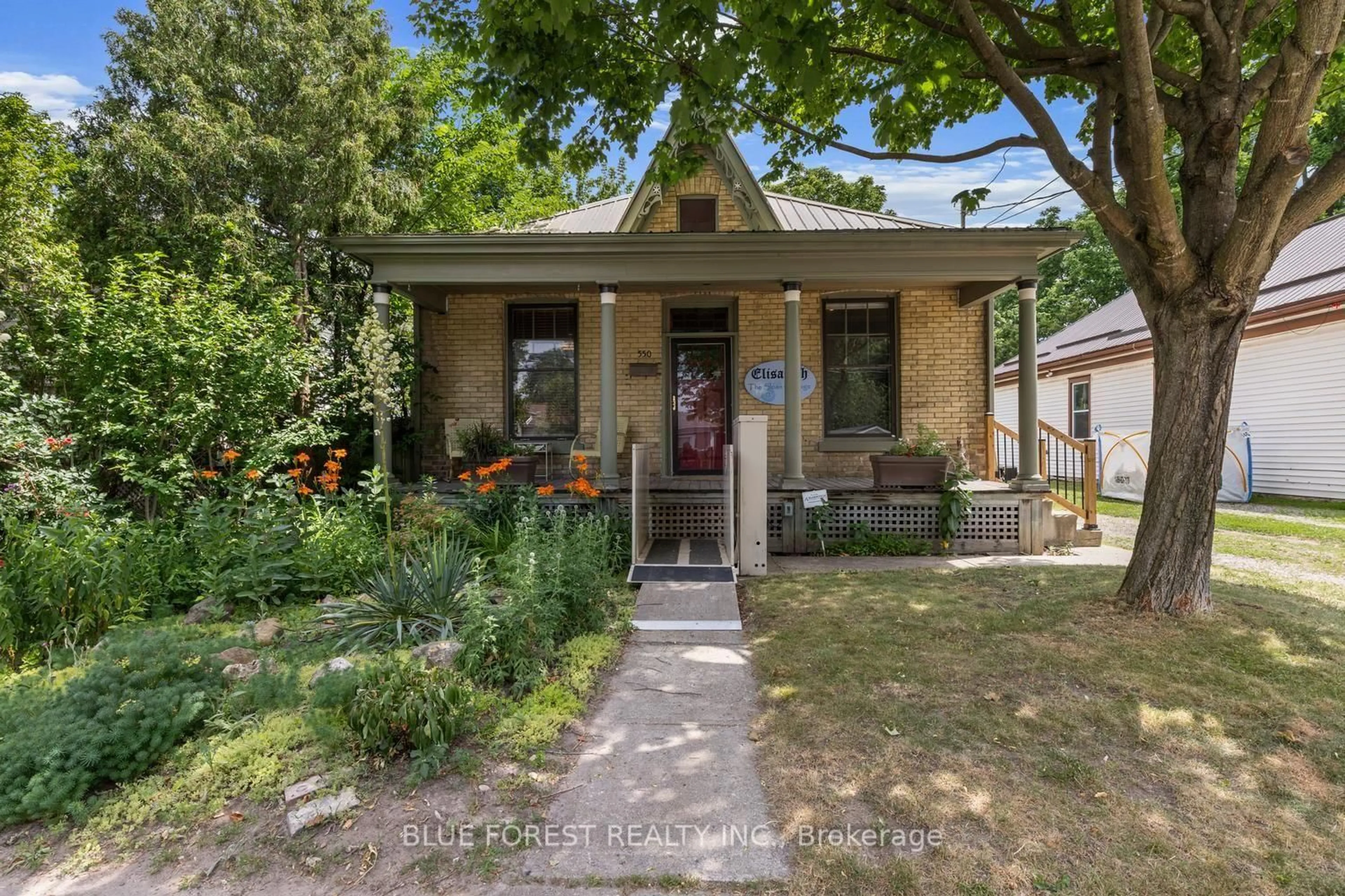 Home with brick exterior material, street for 550 Elizabeth St, London East Ontario N5W 3S4