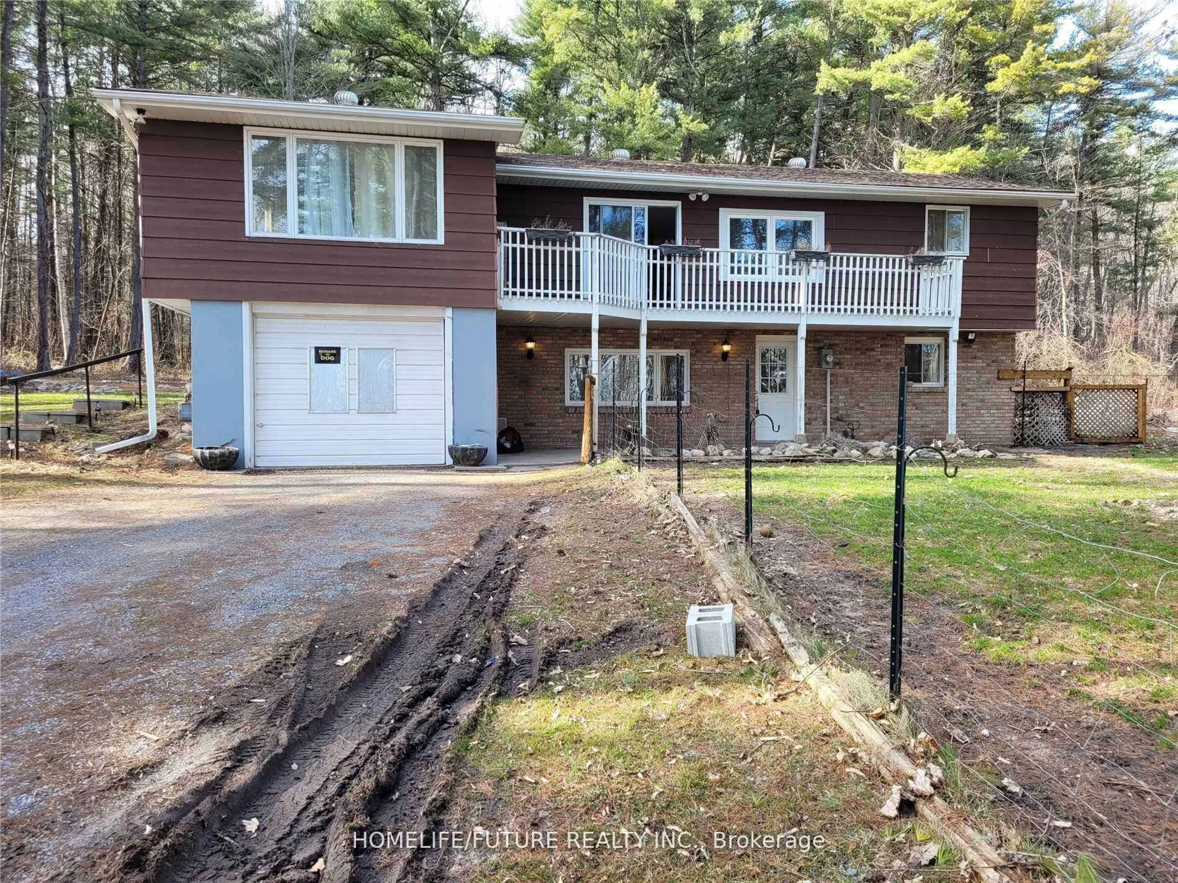 Home with vinyl exterior material, water/lake/river/ocean view for 15288 County Rd #2, Brighton Ontario K0K 1H0