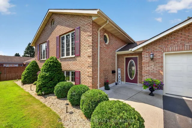 13 St Ladislaus St, Norfolk 4
