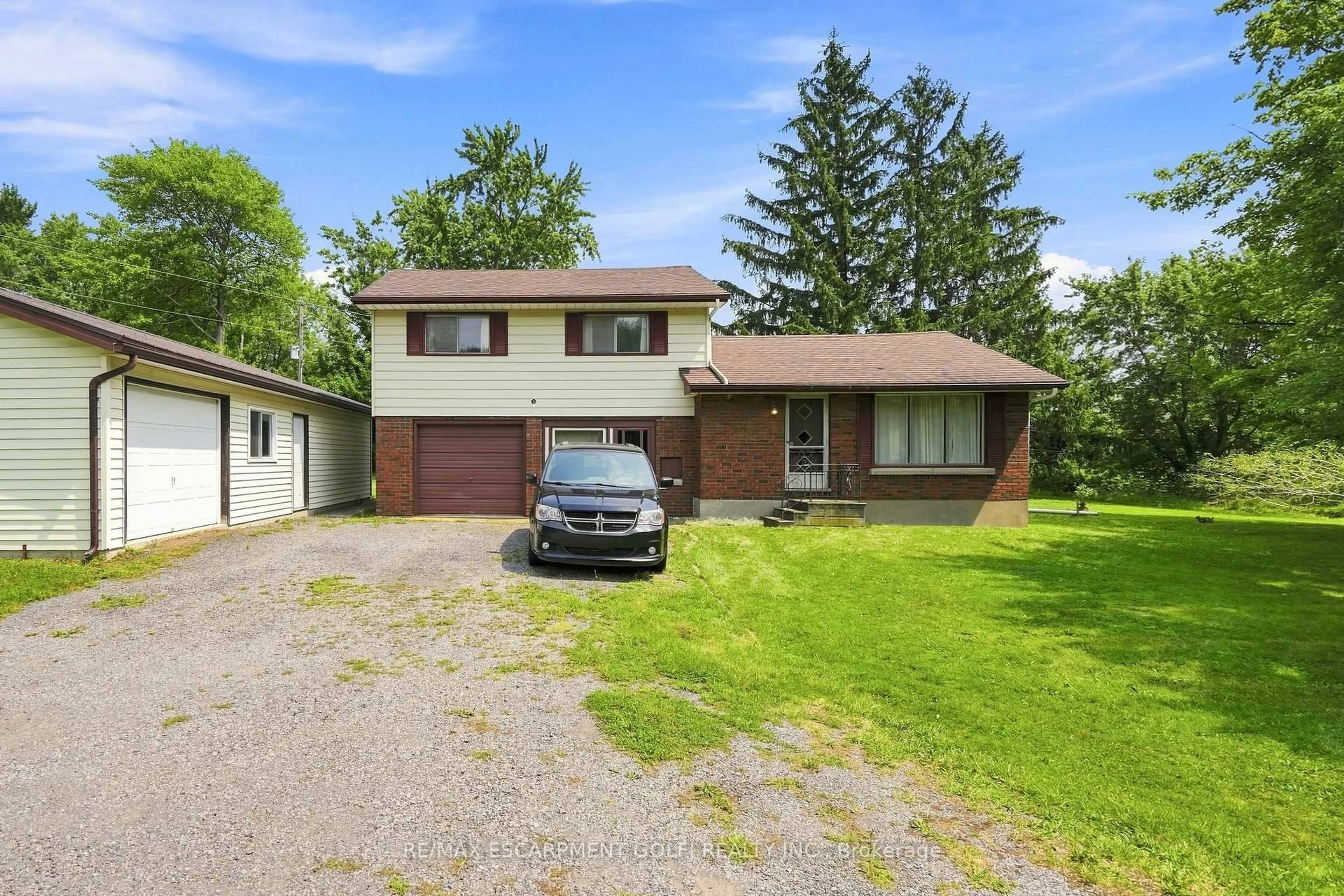 A pic from outside/outdoor area/front of a property/back of a property/a pic from drone, street for 82813 Metler Rd, Wainfleet Ontario L0R 2J0