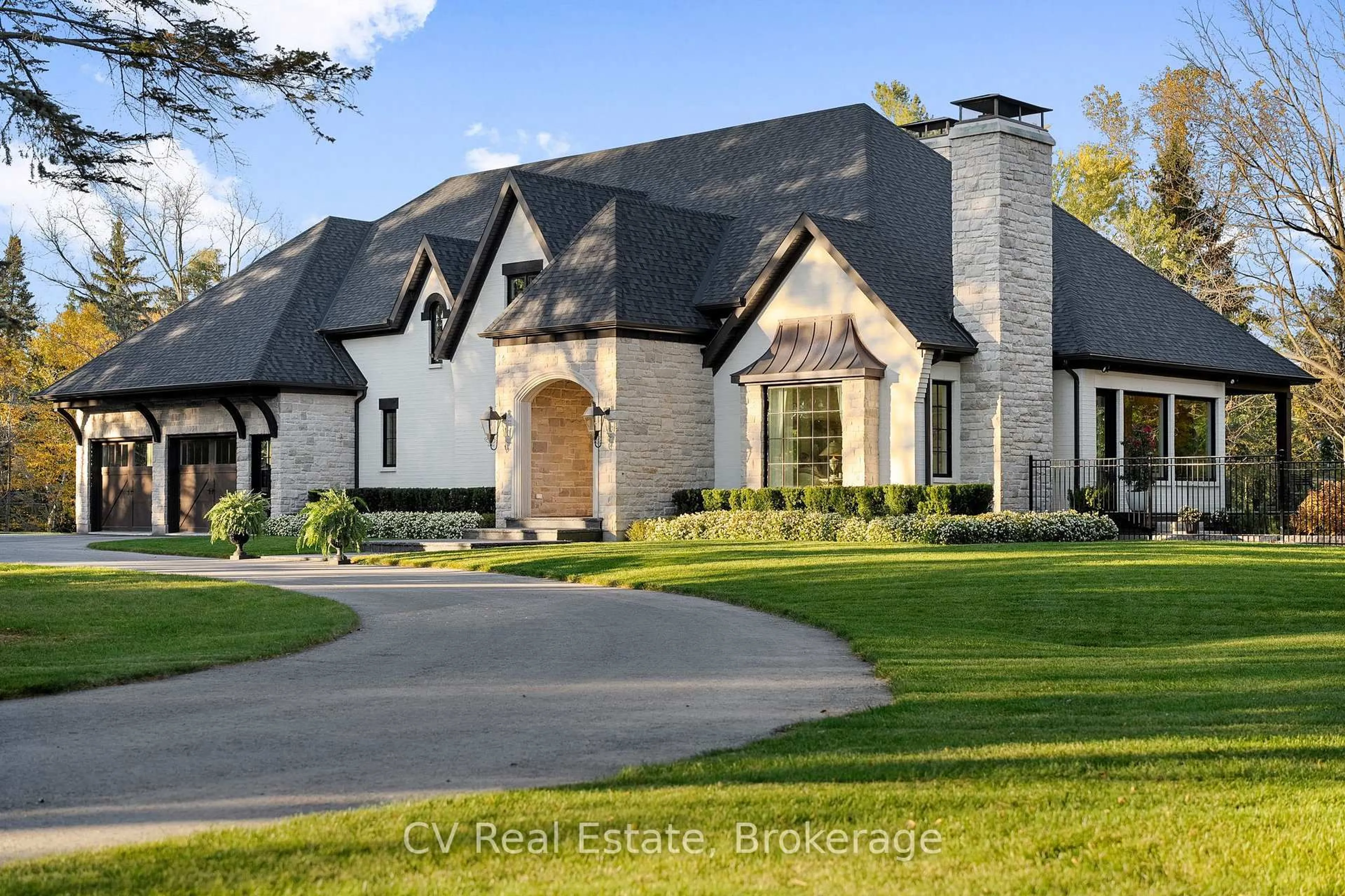 Home with brick exterior material, street for 455 William St, Niagara-on-the-Lake Ontario L0S 1J0
