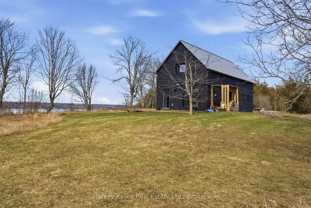 2175 County Road 7, Prince Edward County 3