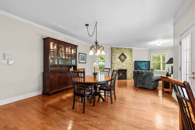 5732 Queenscourt Cres, Ottawa 2