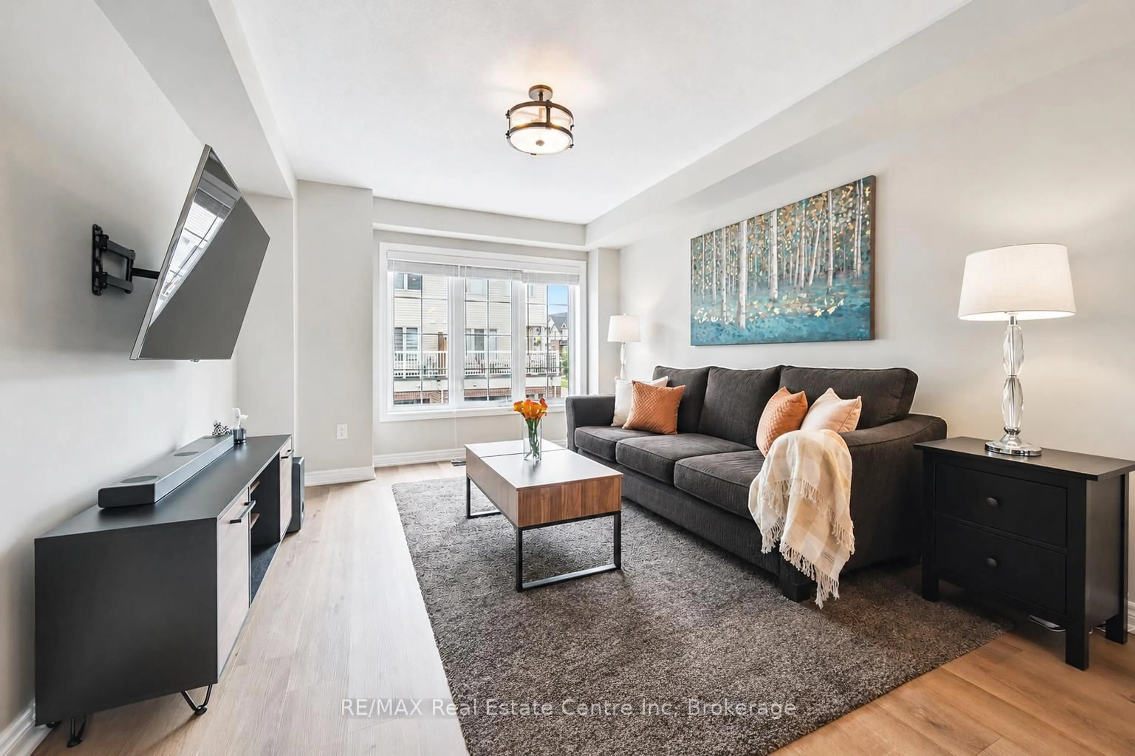 Living room with furniture, unknown for 395 Linden Dr #2, Cambridge Ontario N3H 0C8