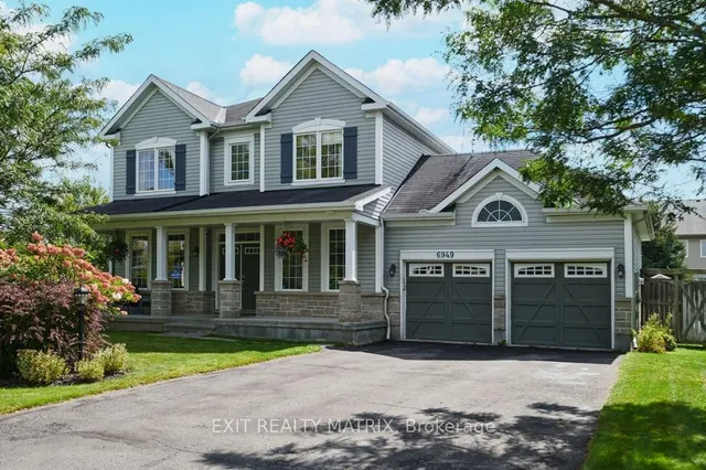 6949 Mary Anne Dr, Ottawa
