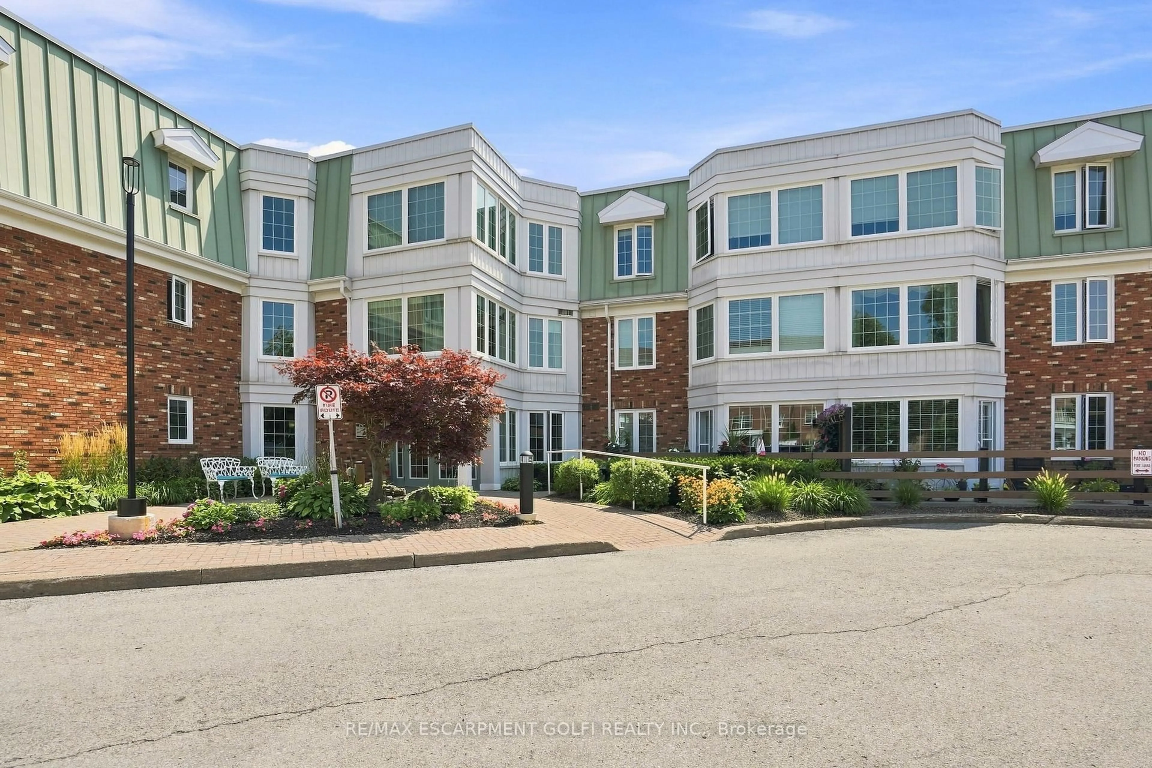 Unknown for 3420 Frederick Ave #215, Lincoln Ontario L0R 2C0