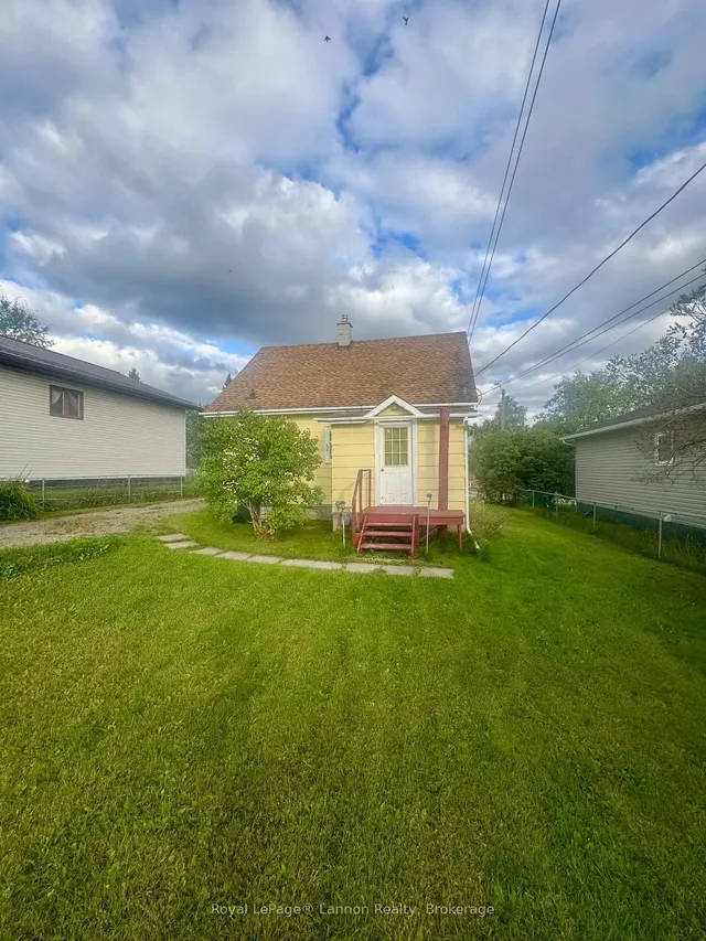 105 Hudson St, Nipigon 5