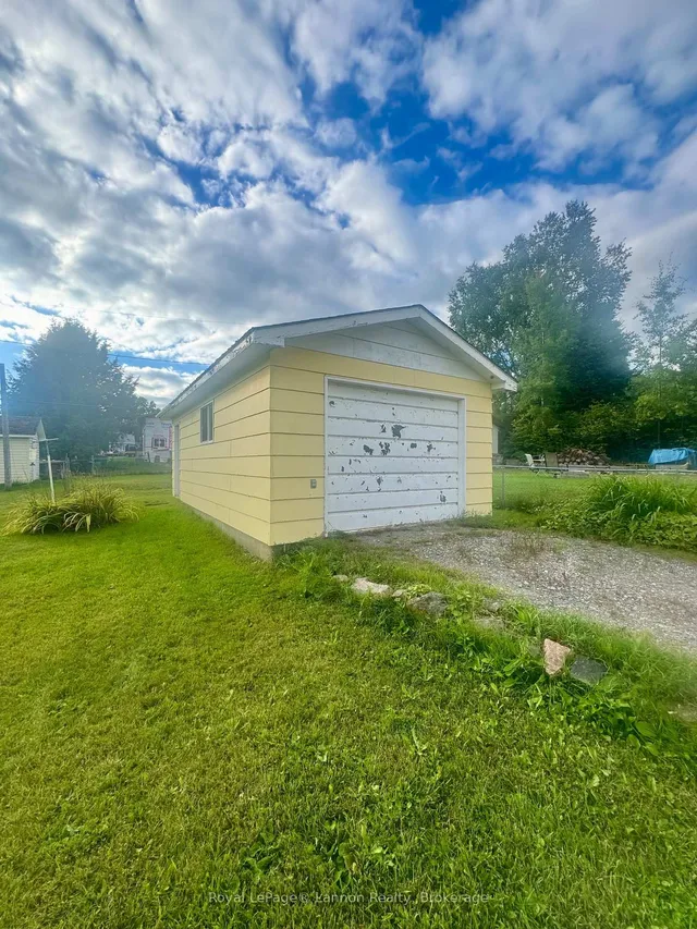 105 Hudson St, Nipigon 3