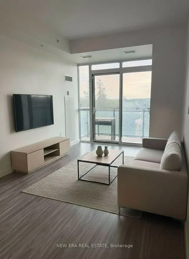 128 King St #907, Waterloo 4