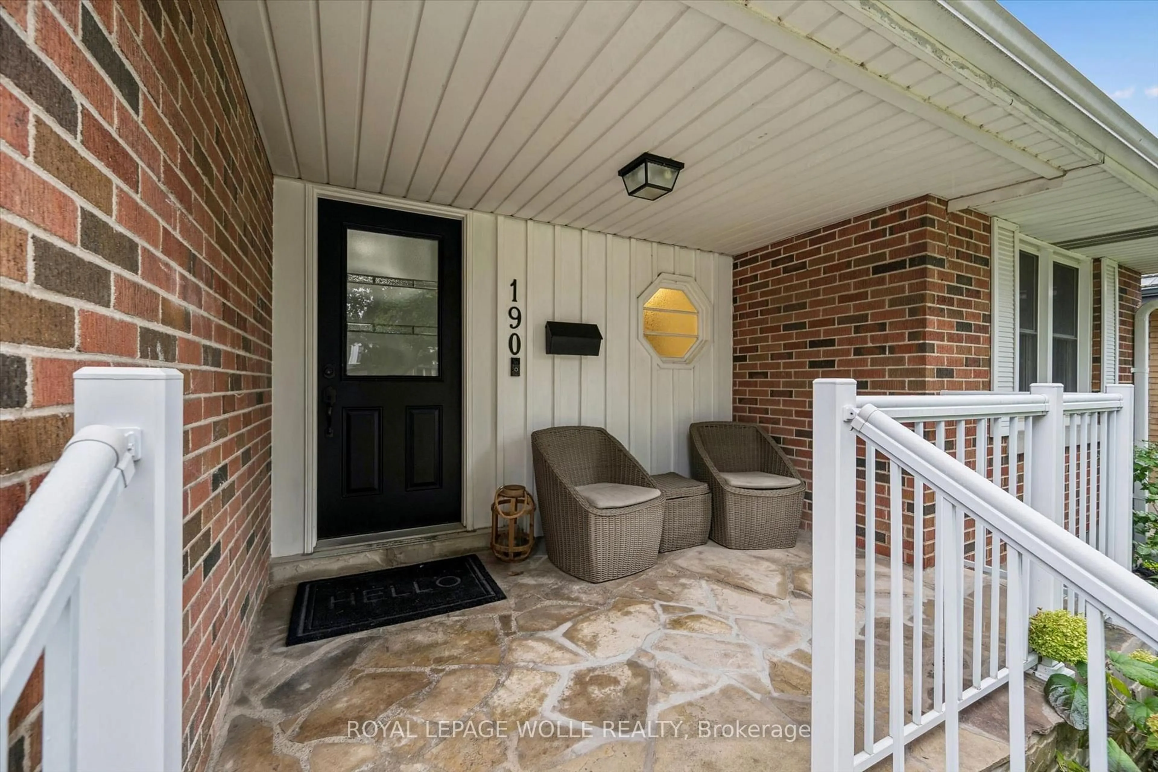Indoor entryway for 190 East Ave, Kitchener Ontario N2H 1Z2