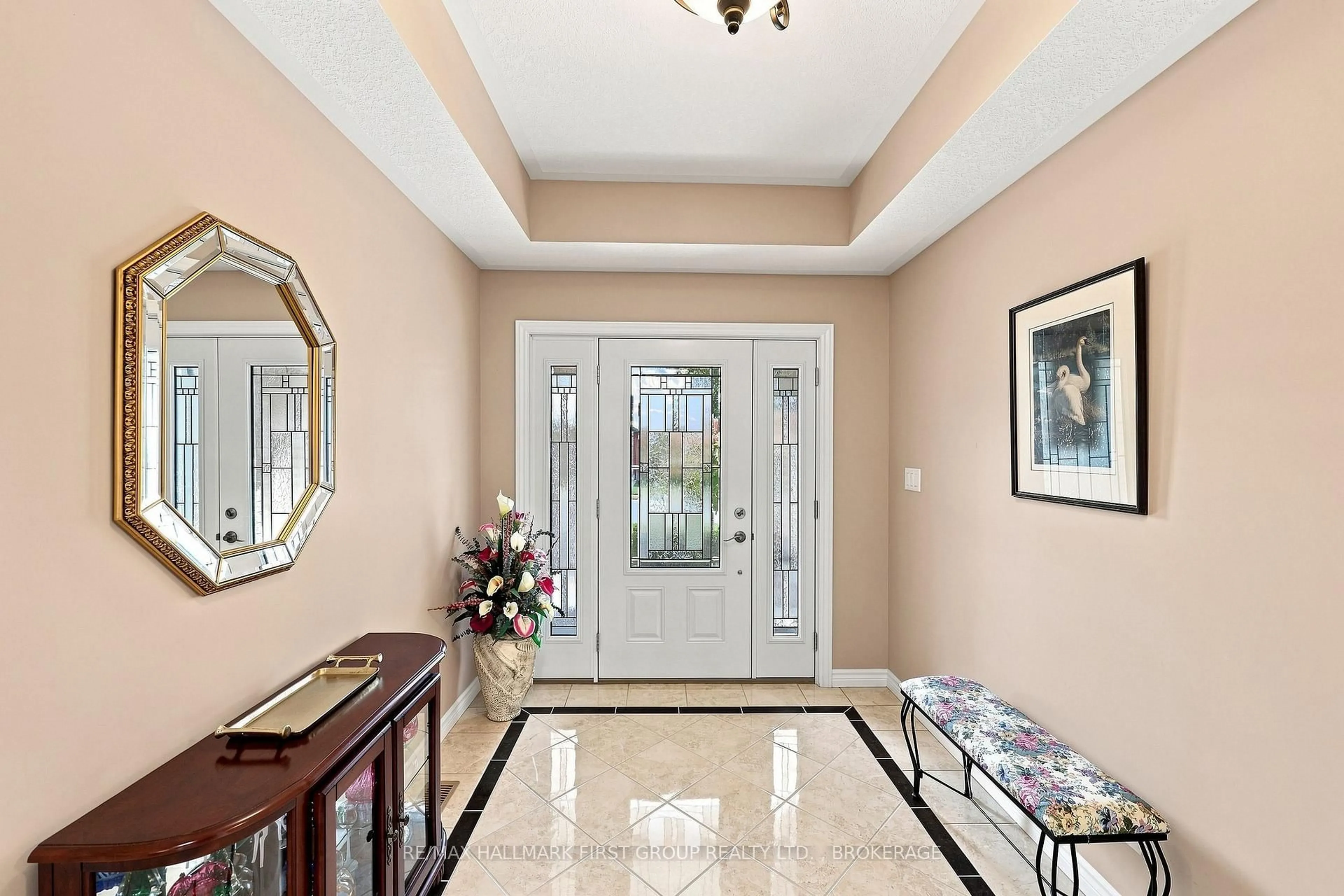 Indoor foyer for 1248 Lisbon Pl, Kingston Ontario K7P 0G5