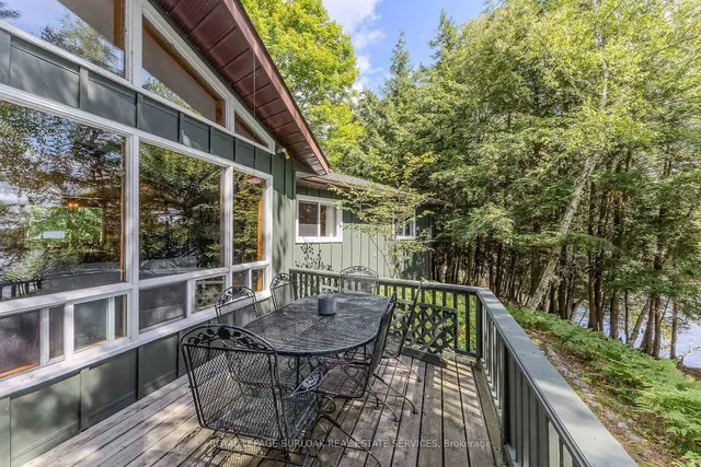 115 Tanners Lane, Magnetawan 2