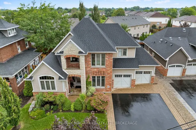 303 Main St, Grimsby 3