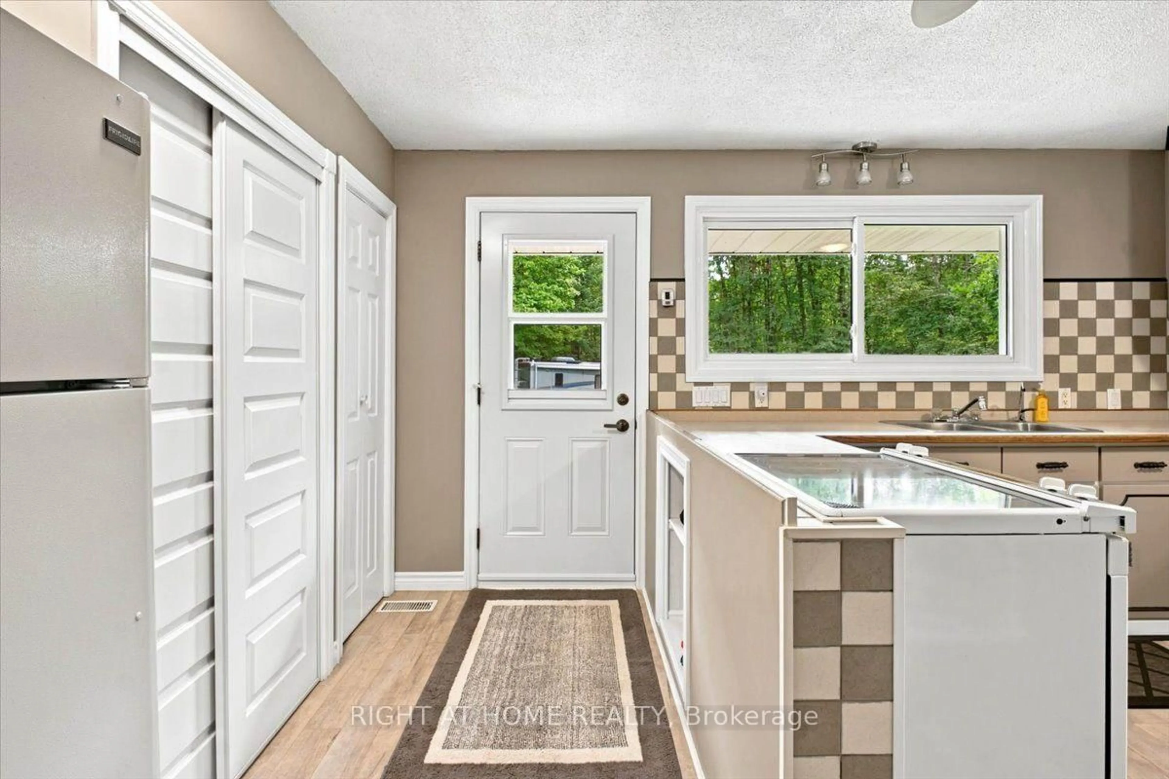 Unknown for 681 Morrison Rd, Limoges Ontario K0K 2M0