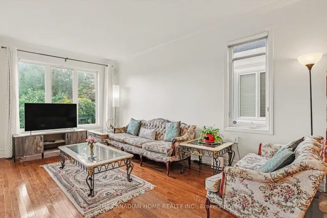 266 Parkin Circ, Ottawa 4