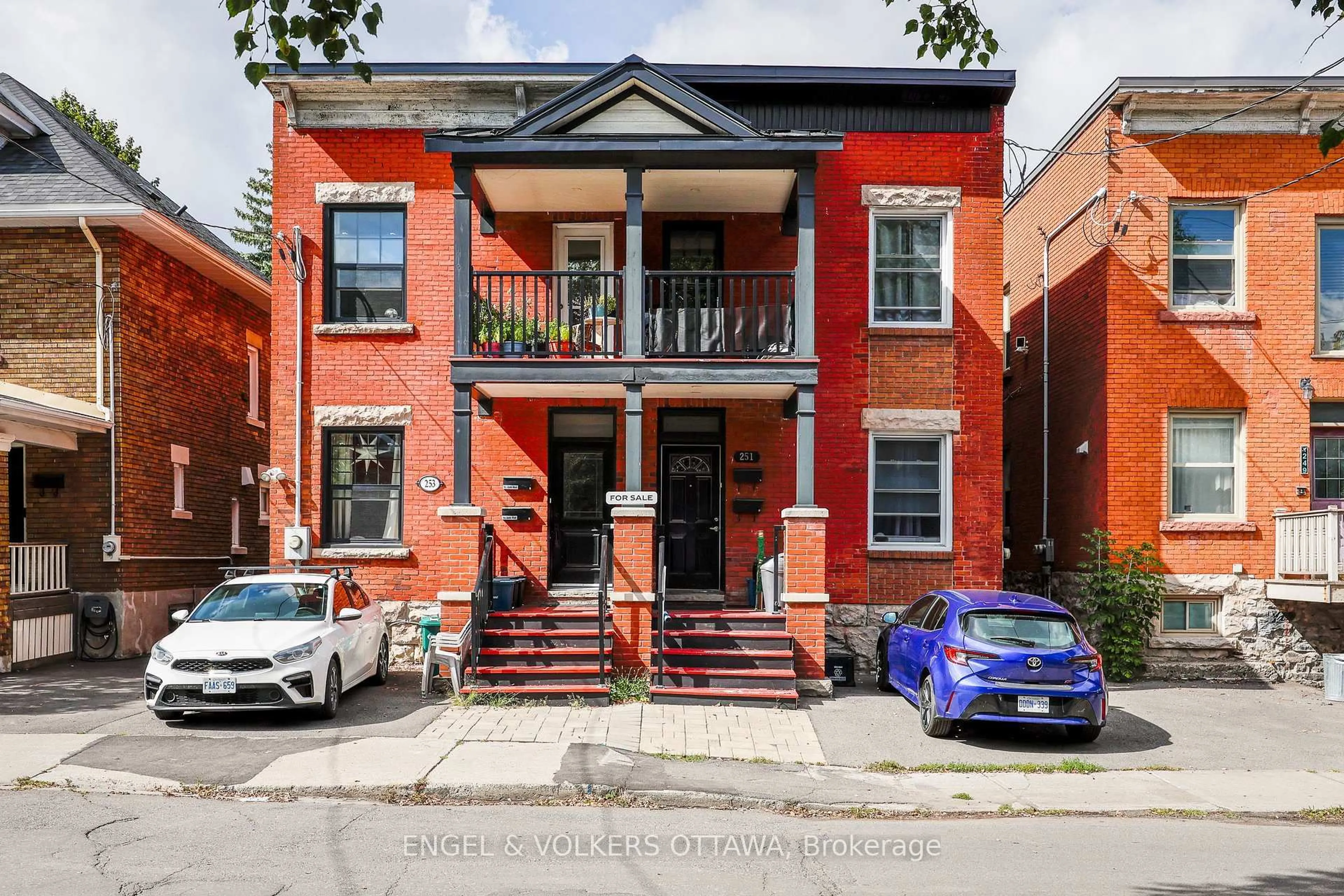 Home with brick exterior material, street for 251 Arlington Ave, Ottawa Ontario K1R 5T1
