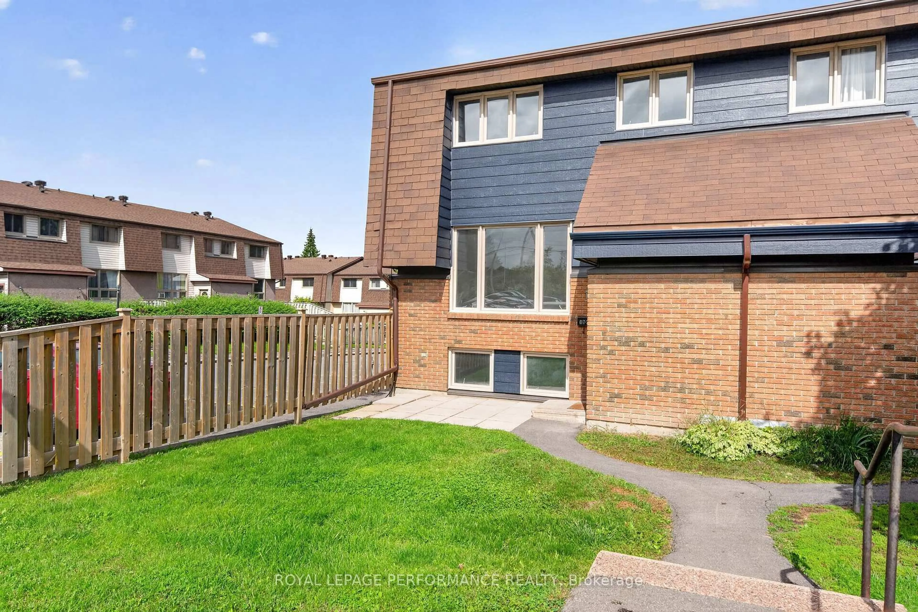 A pic from outside/outdoor area/front of a property/back of a property/a pic from drone, street for 2610 Draper Ave #67, Ottawa Ontario K2H 8X8