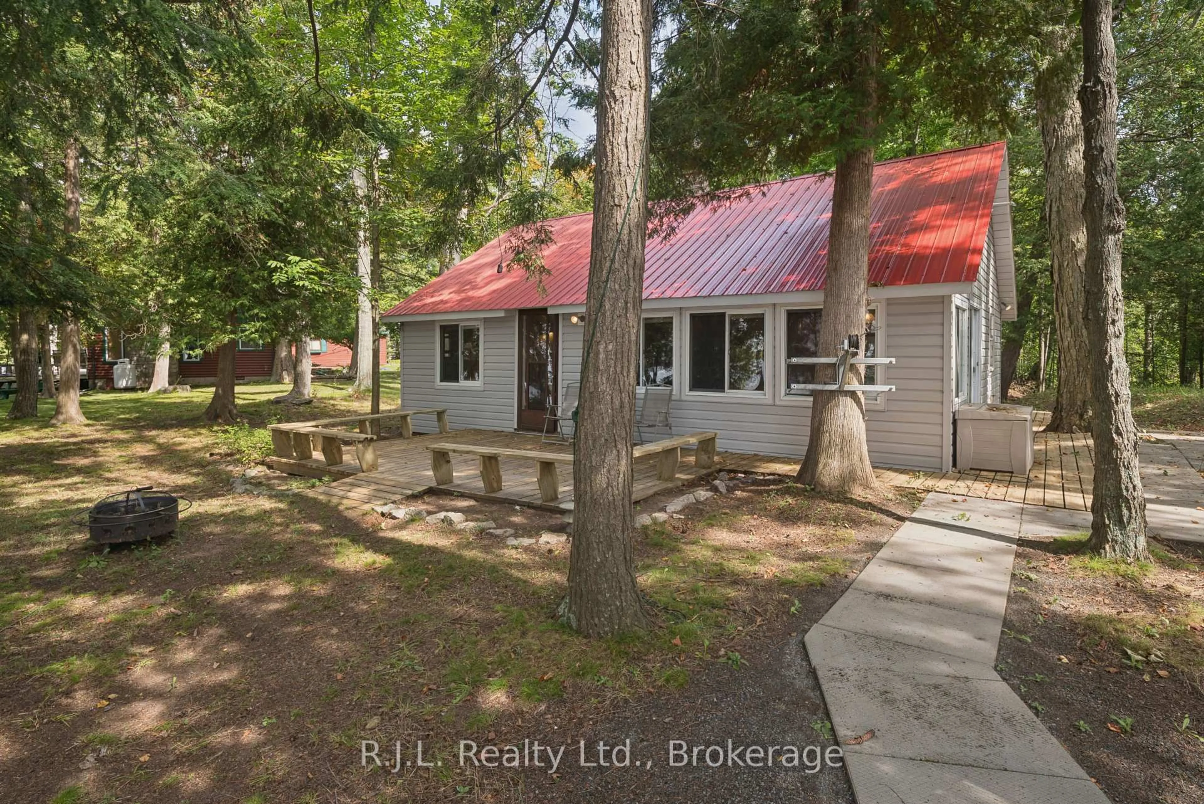 A pic from outside/outdoor area/front of a property/back of a property/a pic from drone, unknown for 32 Fire Route 41A, Havelock-Belmont-Methuen Ontario K0L 1Z0