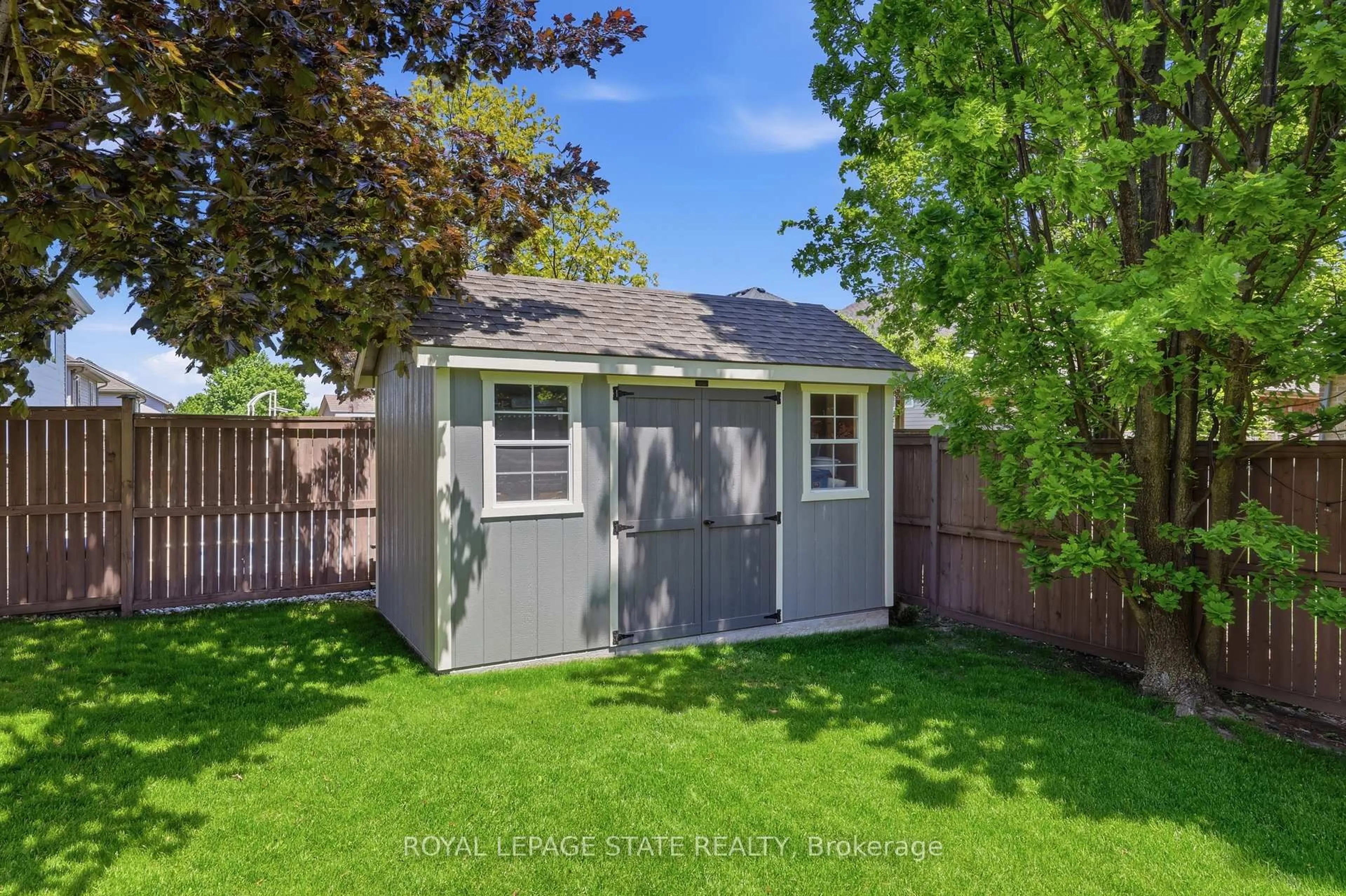 Shed for 56 MCCAFFERY Cres, St. Catharines Ontario L2S 3Z5