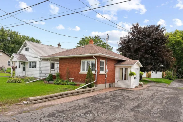 208 Oxford St, North Grenville 2