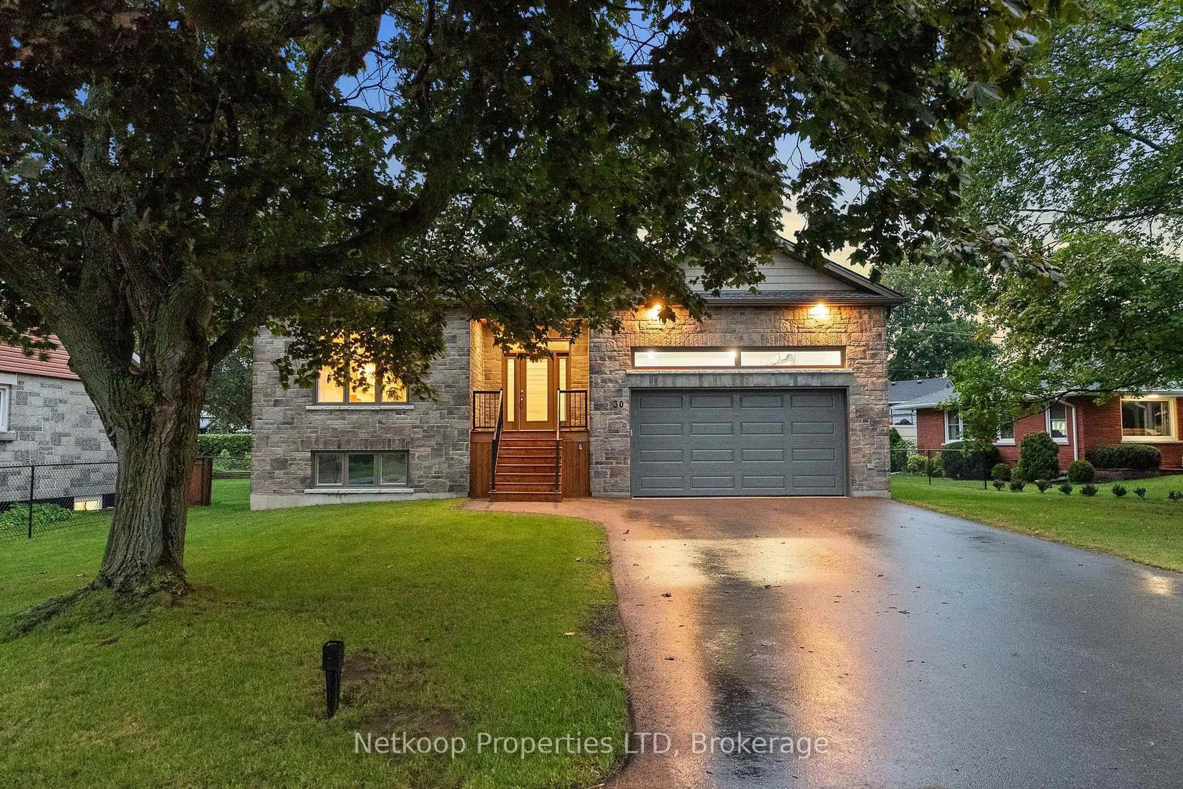 Home with brick exterior material, street for 30 Lakeview Dr, South Dundas Ontario K0E 1K0
