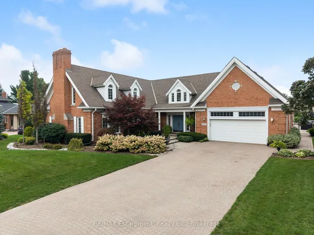 6493 January Dr, Niagara Falls 2