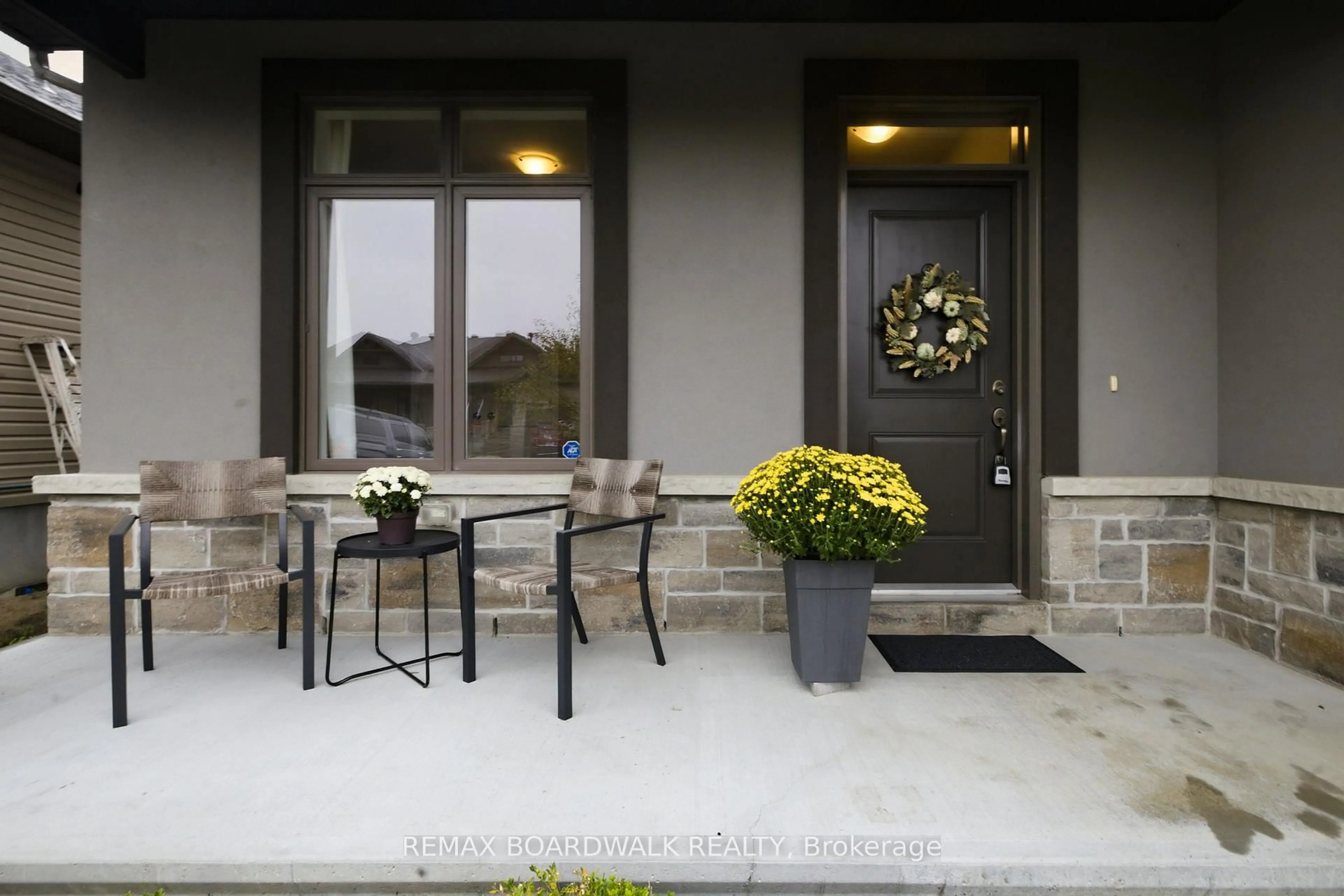 Patio, street for 714 Maurice Stead St, Almonte Ontario K0A 1A0