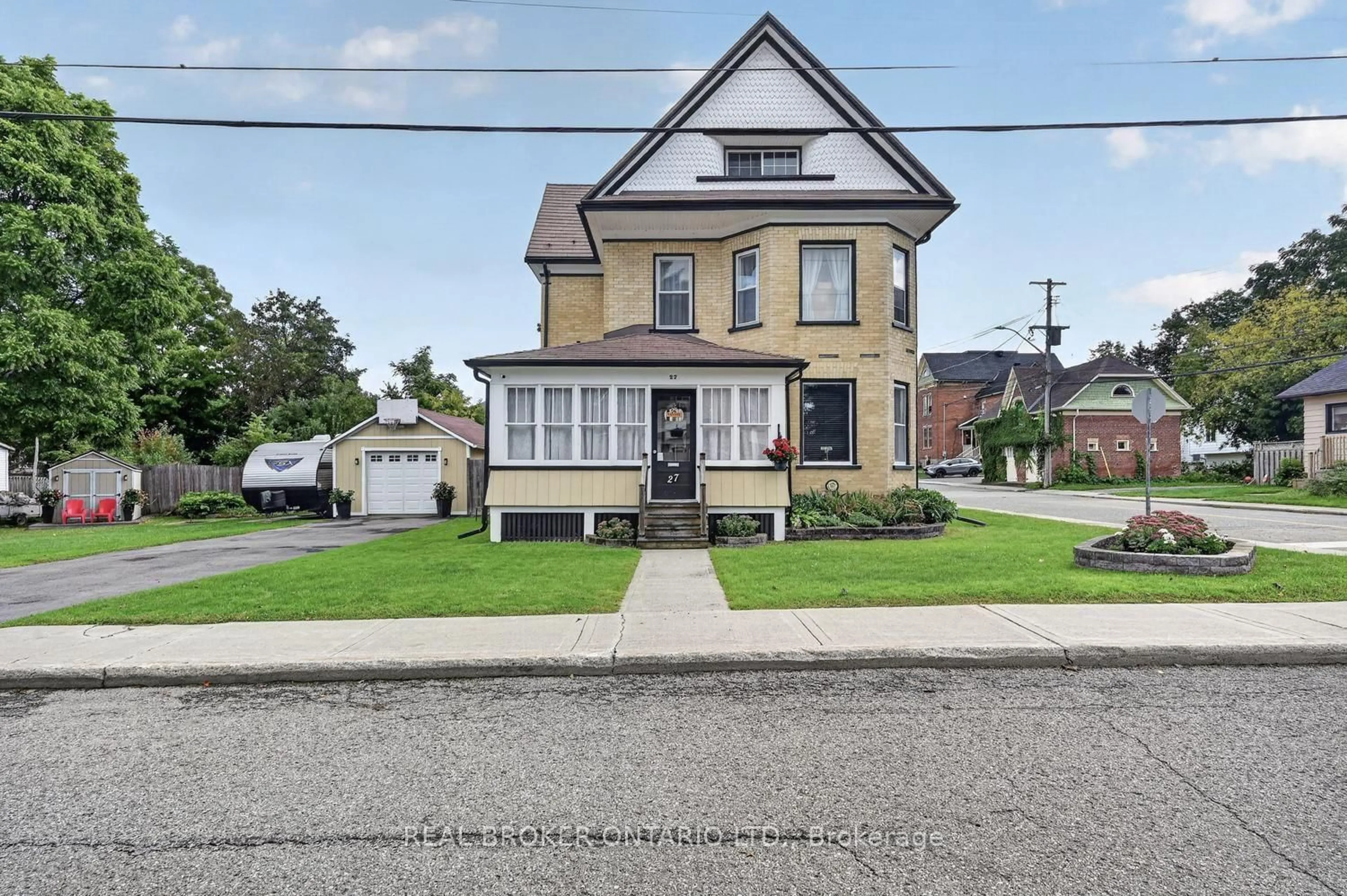Unknown for 27 Abel St, Smiths Falls Ontario K7A 4L9