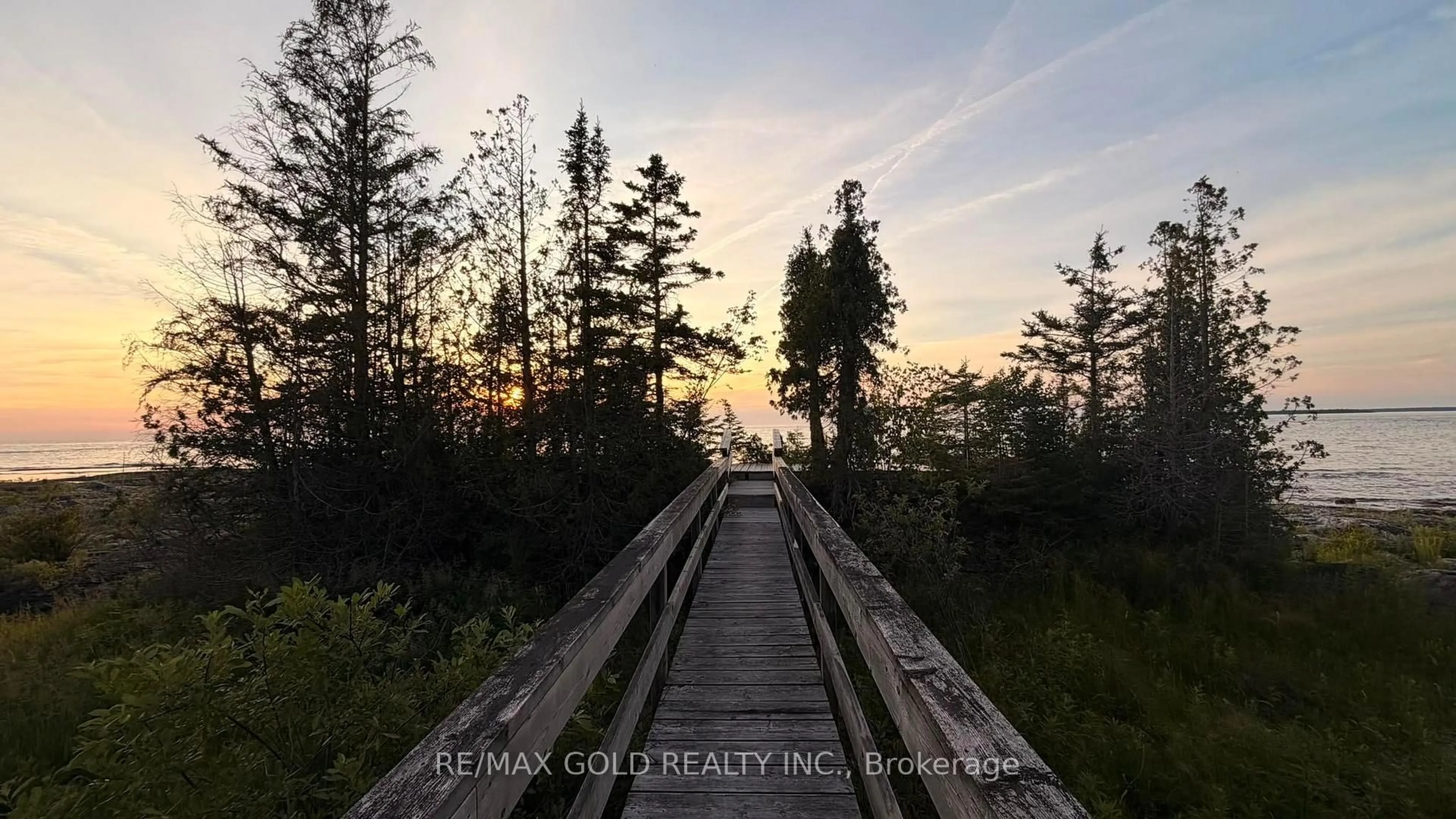 Blurry image for 54 Zorra Dr, Northern Bruce Peninsula Ontario N0H 2R0