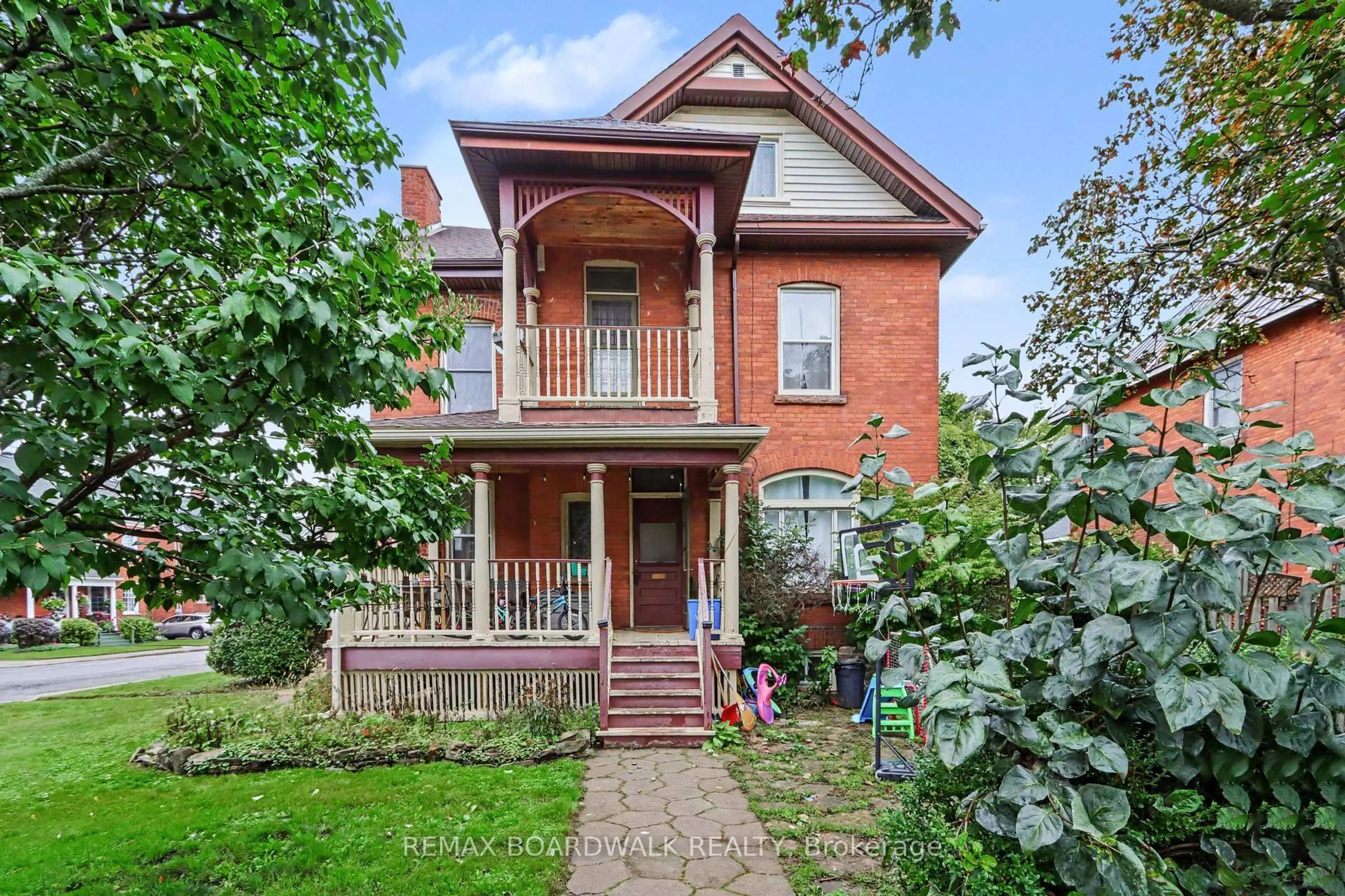 Home with brick exterior material, street for 10 Glen Ave, Smiths Falls Ontario K7A 1R9