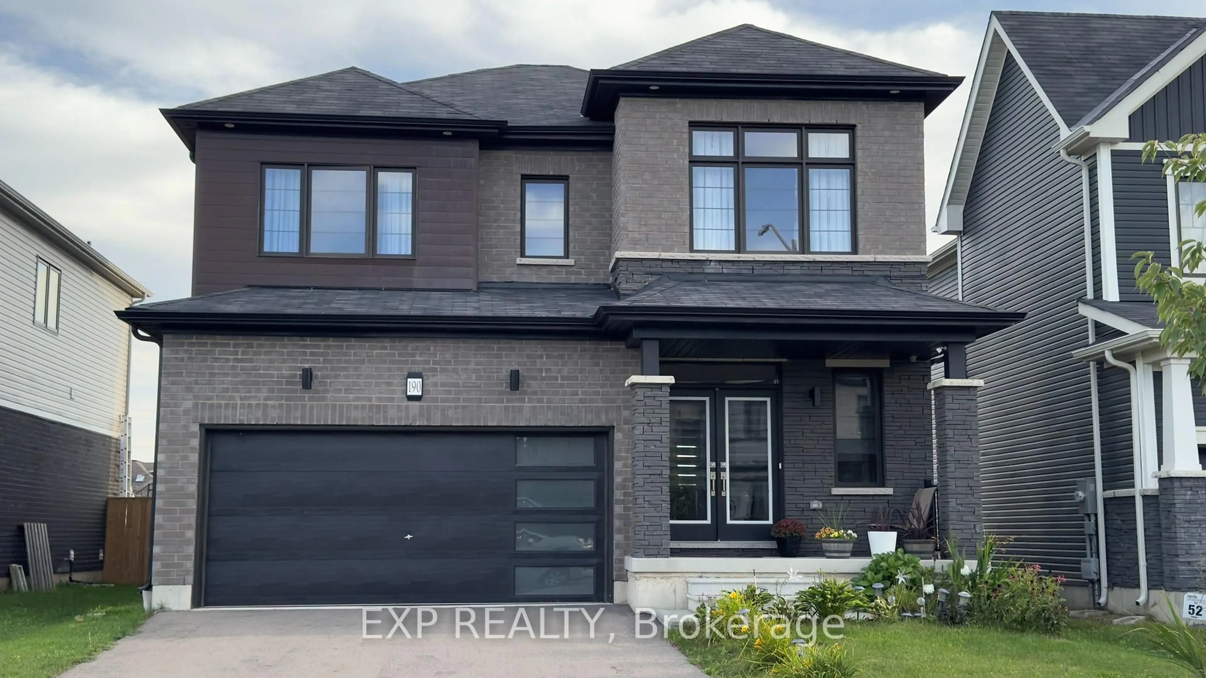 Home with brick exterior material, street for 190 Explorer Way, Thorold Ontario L2V 0K3
