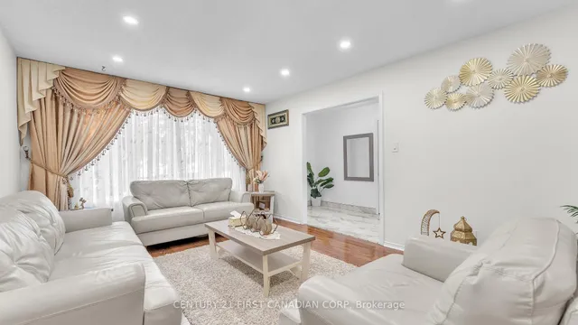 146 Colette Dr, London South 3