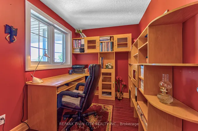 87 Steepleridge St, Kitchener 5