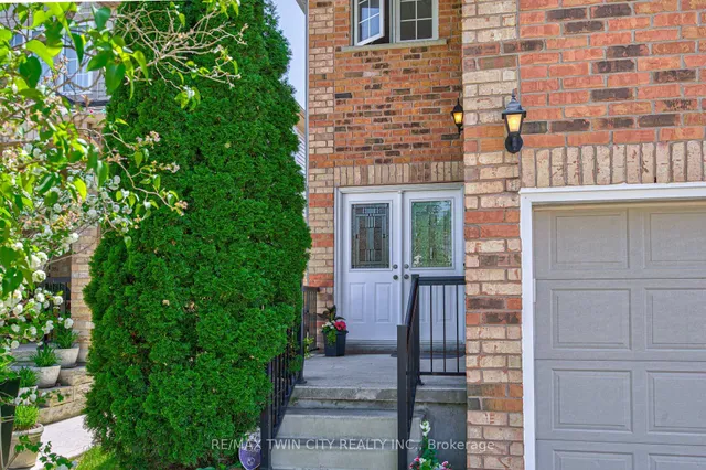 87 Steepleridge St, Kitchener 3