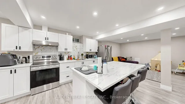 11 Sunset Way, Thorold 2